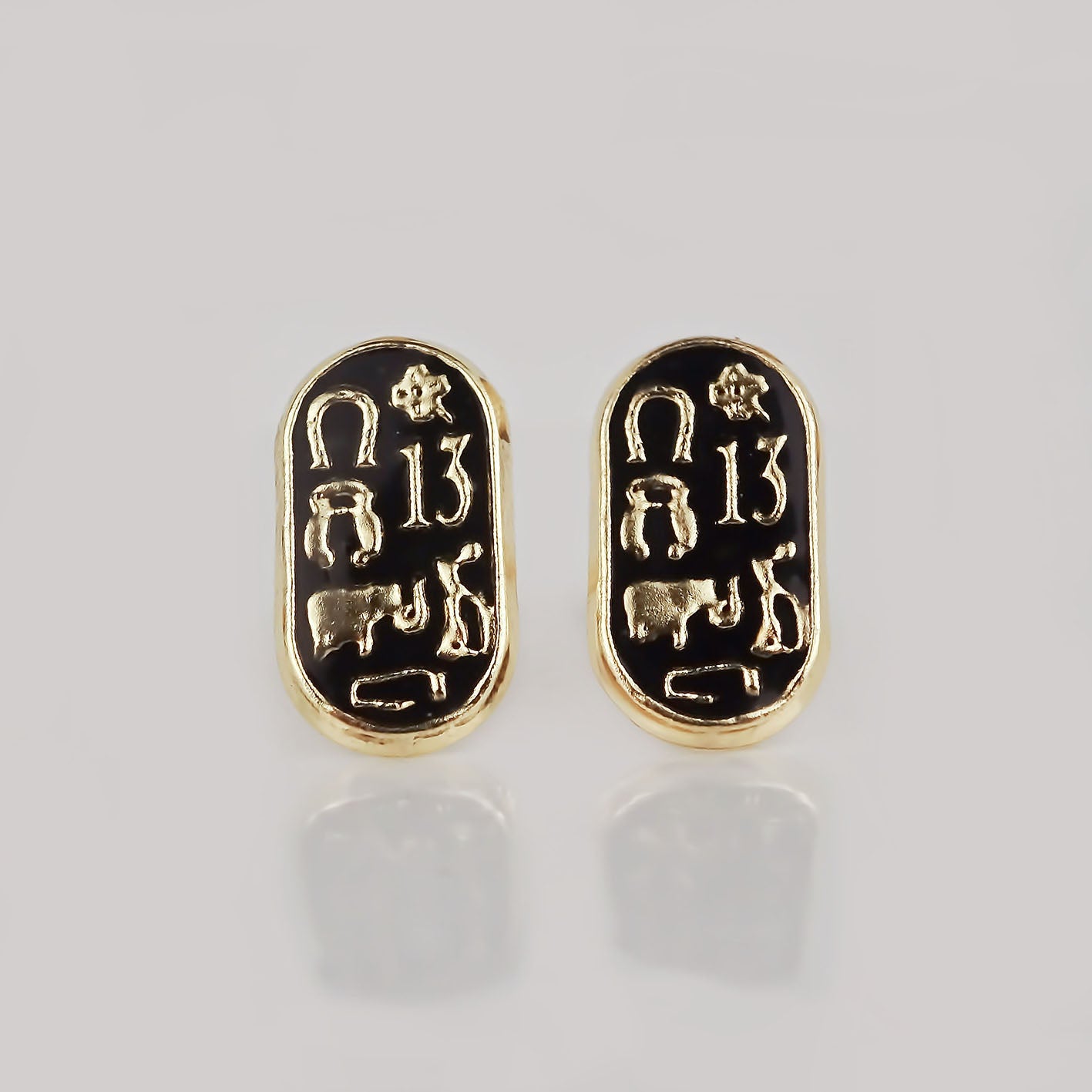 Amor Eterno - Broqueles Runa Buena Suerte / Aretes Oro 10k