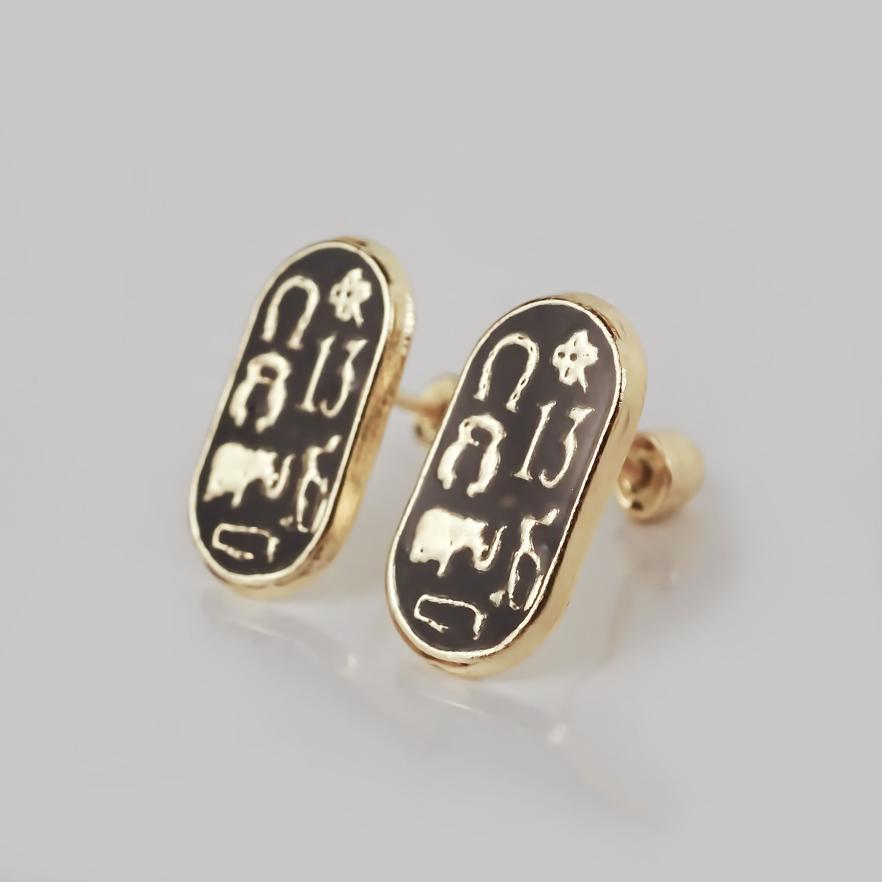 Amor Eterno - Broqueles Runa Buena Suerte / Aretes Oro 10k