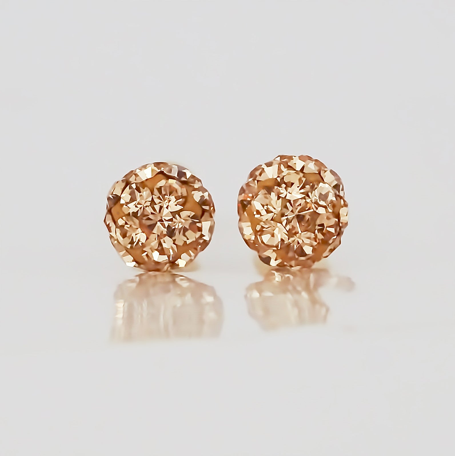 Amor Eterno - Broqueles Esferas / Aretes / Oro Sólido 10k / Golden Chica