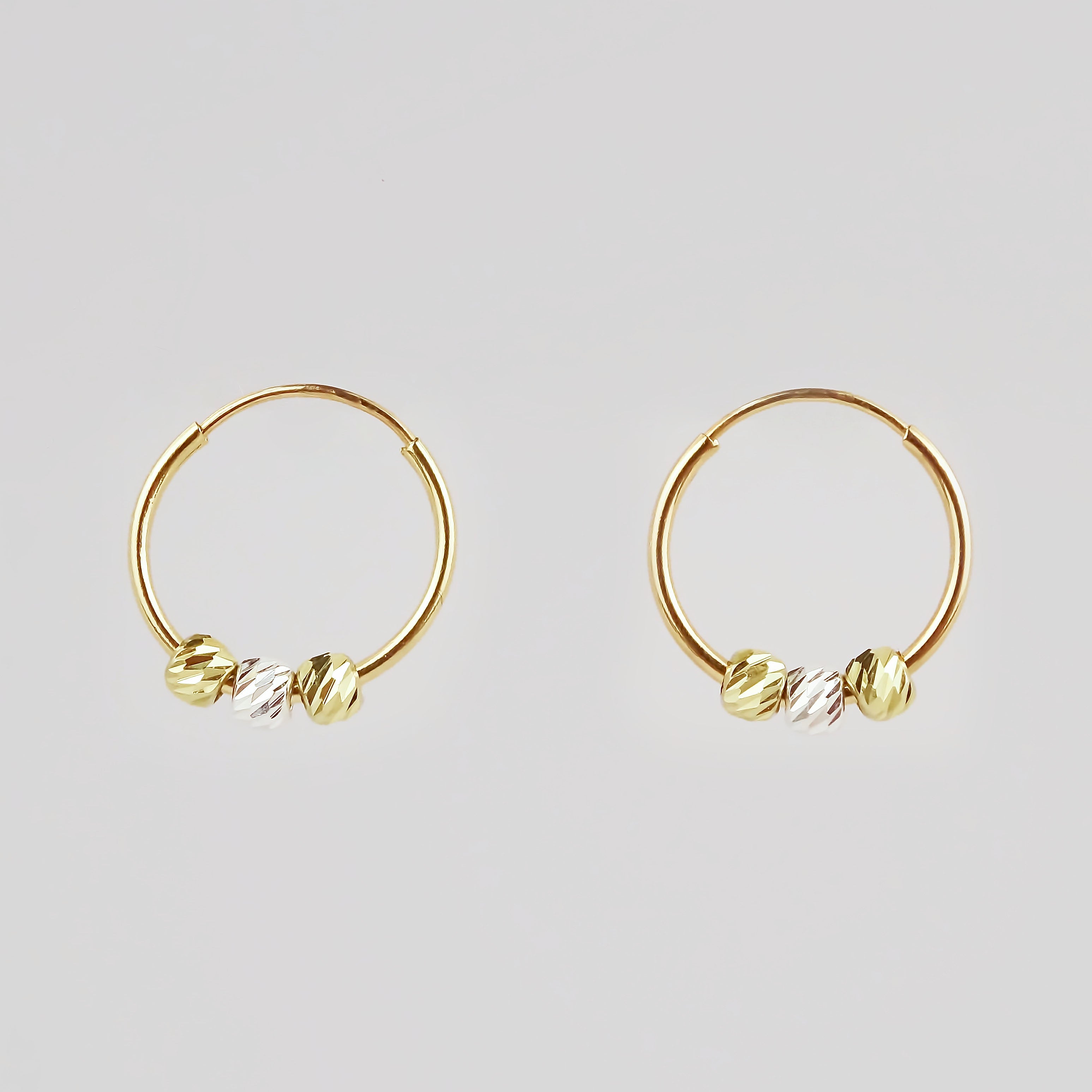 Amor Eterno - Arracada Con Bolitas / Aretes Oro 10k