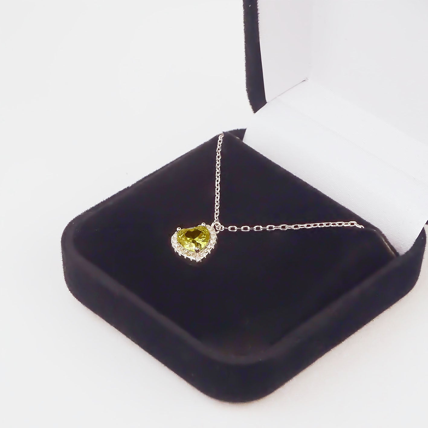 Amor Eterno - Gargantilla Plata / Oro 24k / Corazón Eterno / Amarillo