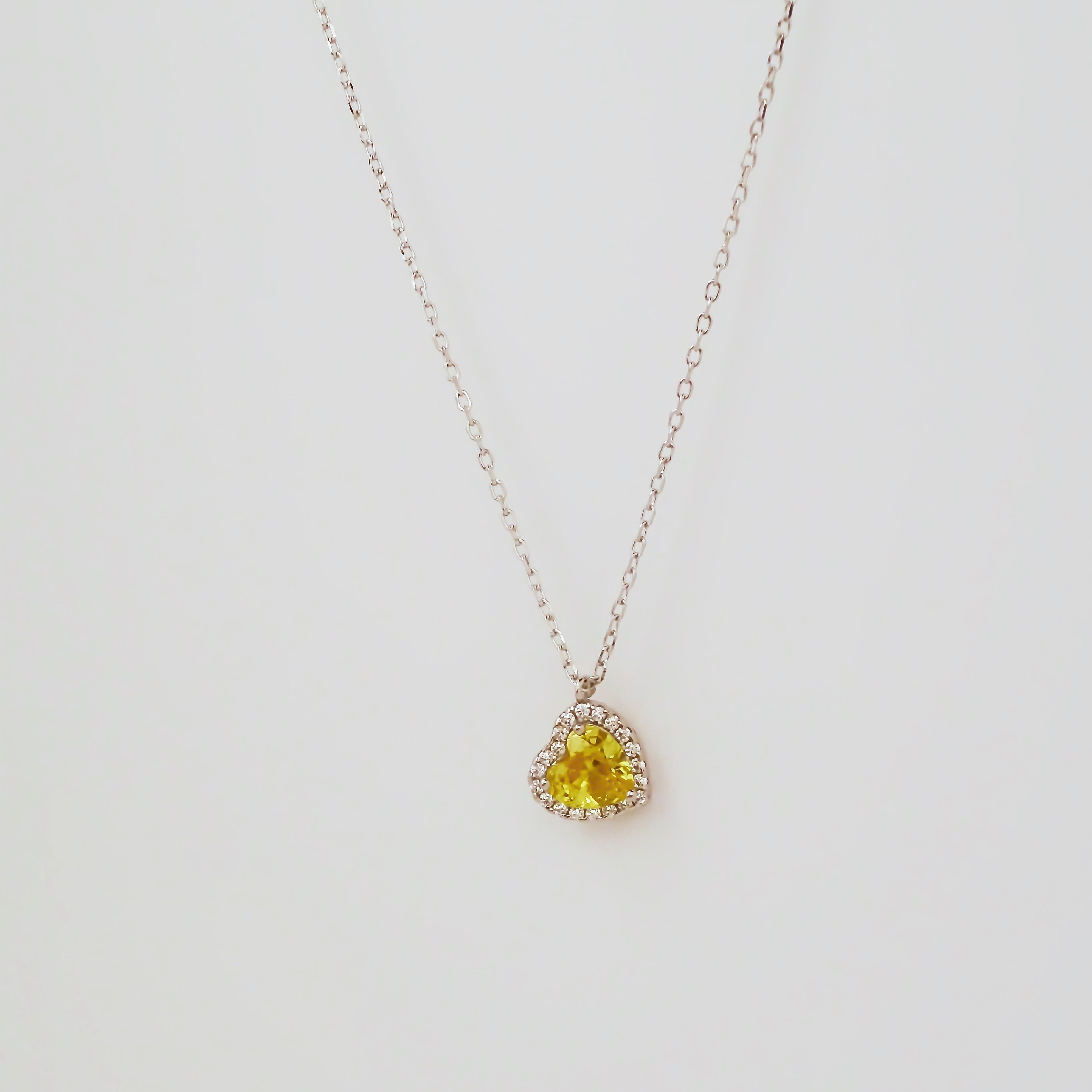 Amor Eterno - Gargantilla Plata / Oro 24k / Corazón Eterno / Amarillo