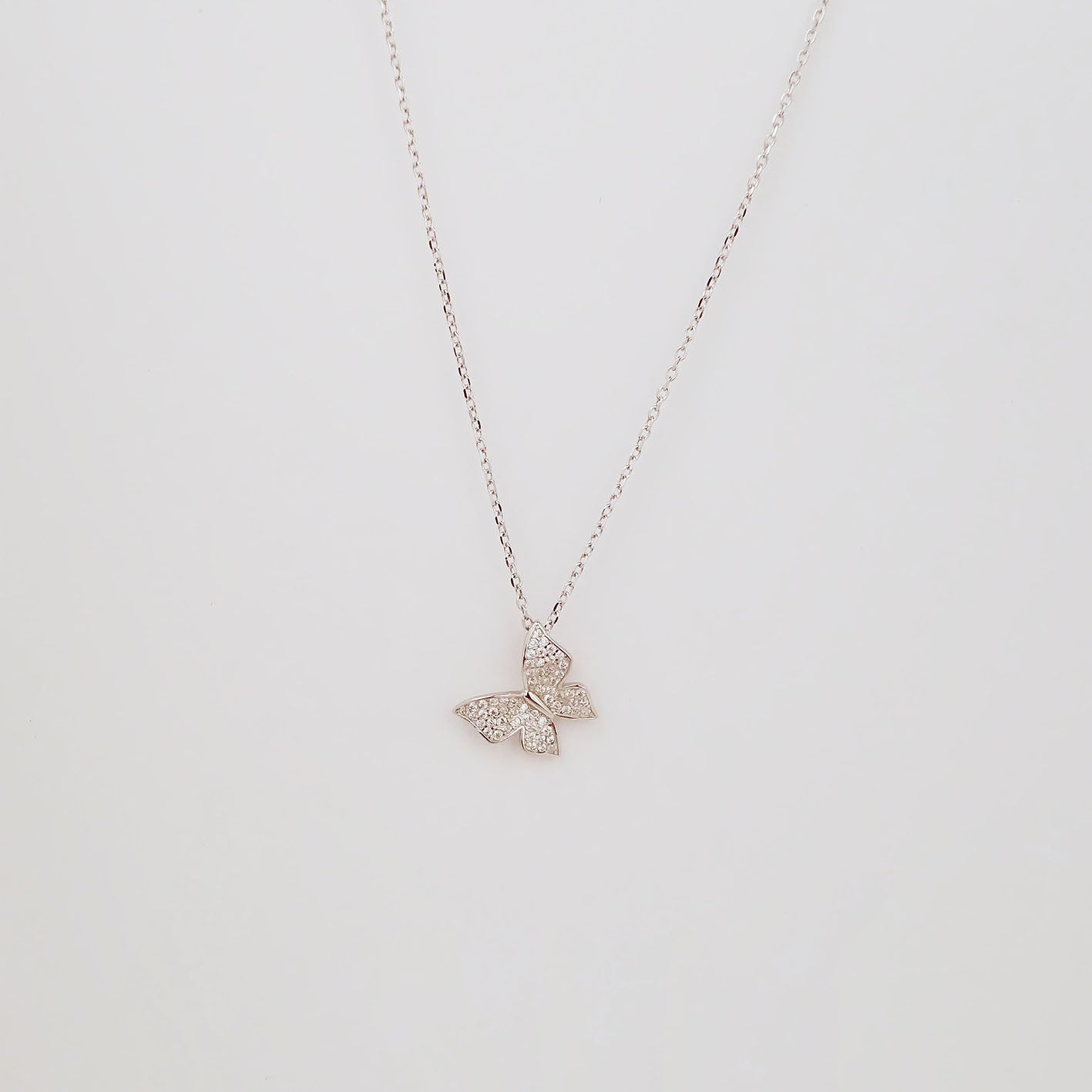 Amor Eterno- Gargantilla Mariposa De Paz / Plata Oro 24k