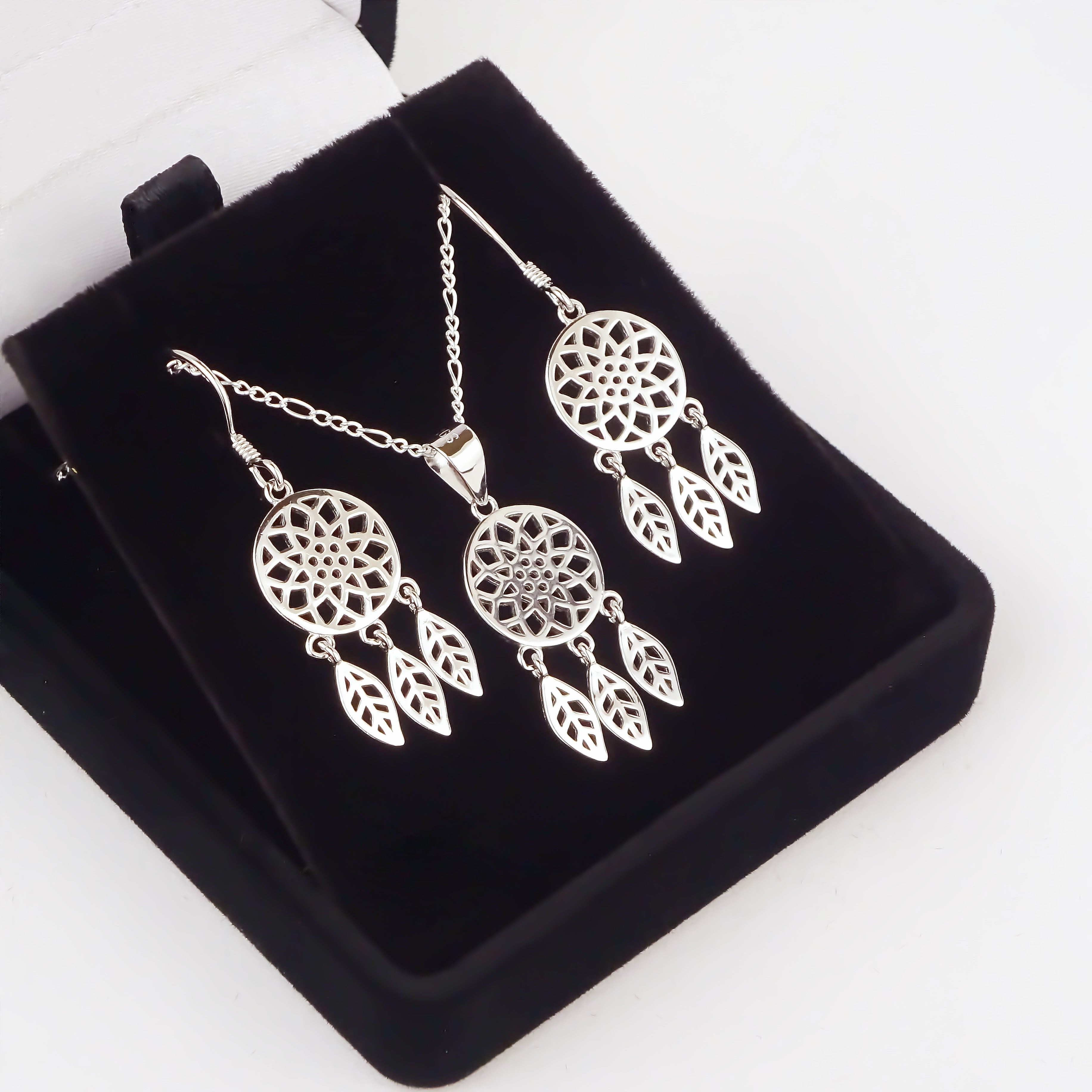 Amor Eterno- Dije Atrapasueños + Juego Aretes Plata Oro 24k