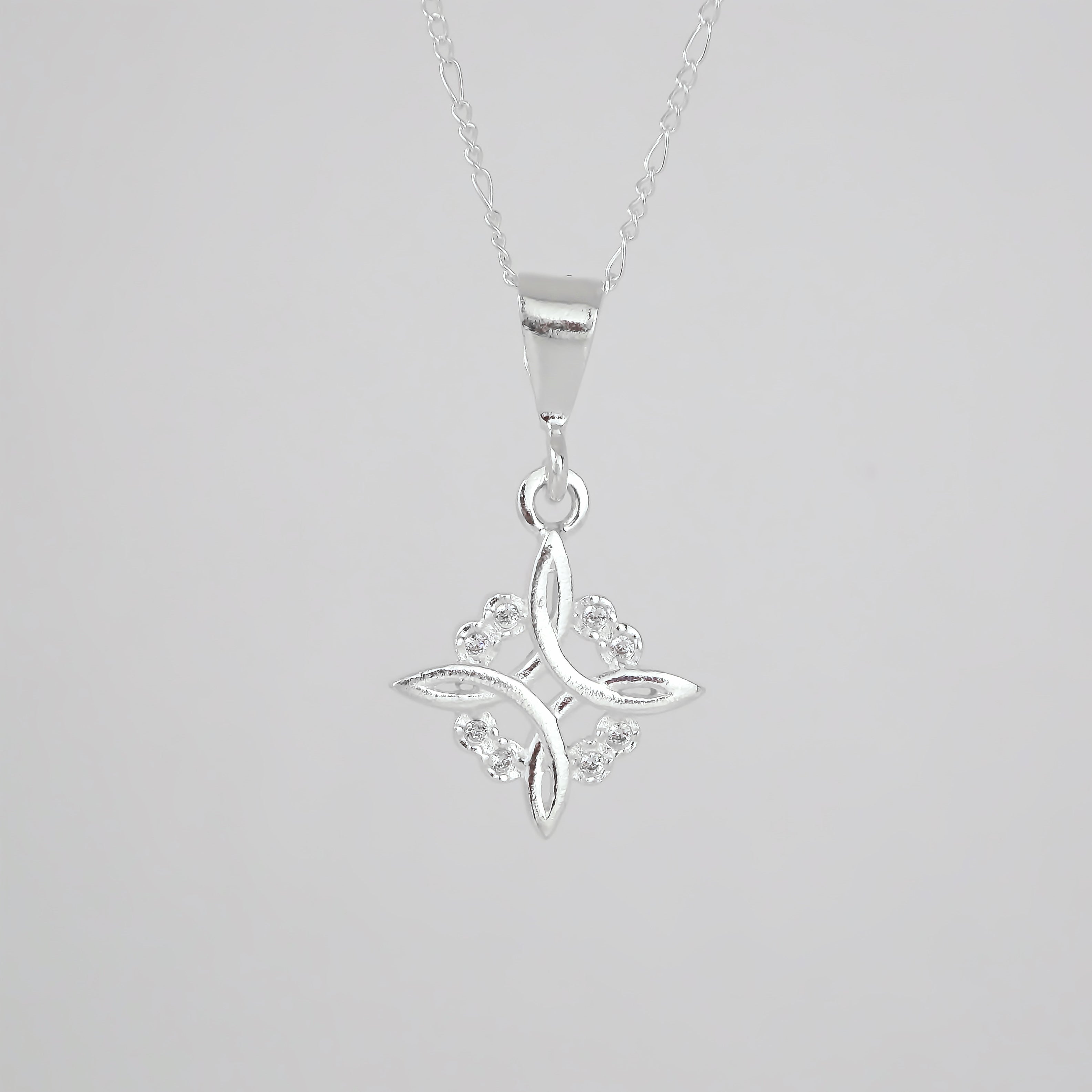 Amor Eterno - Dije Nudo De Bruja / Plata Oro 24k