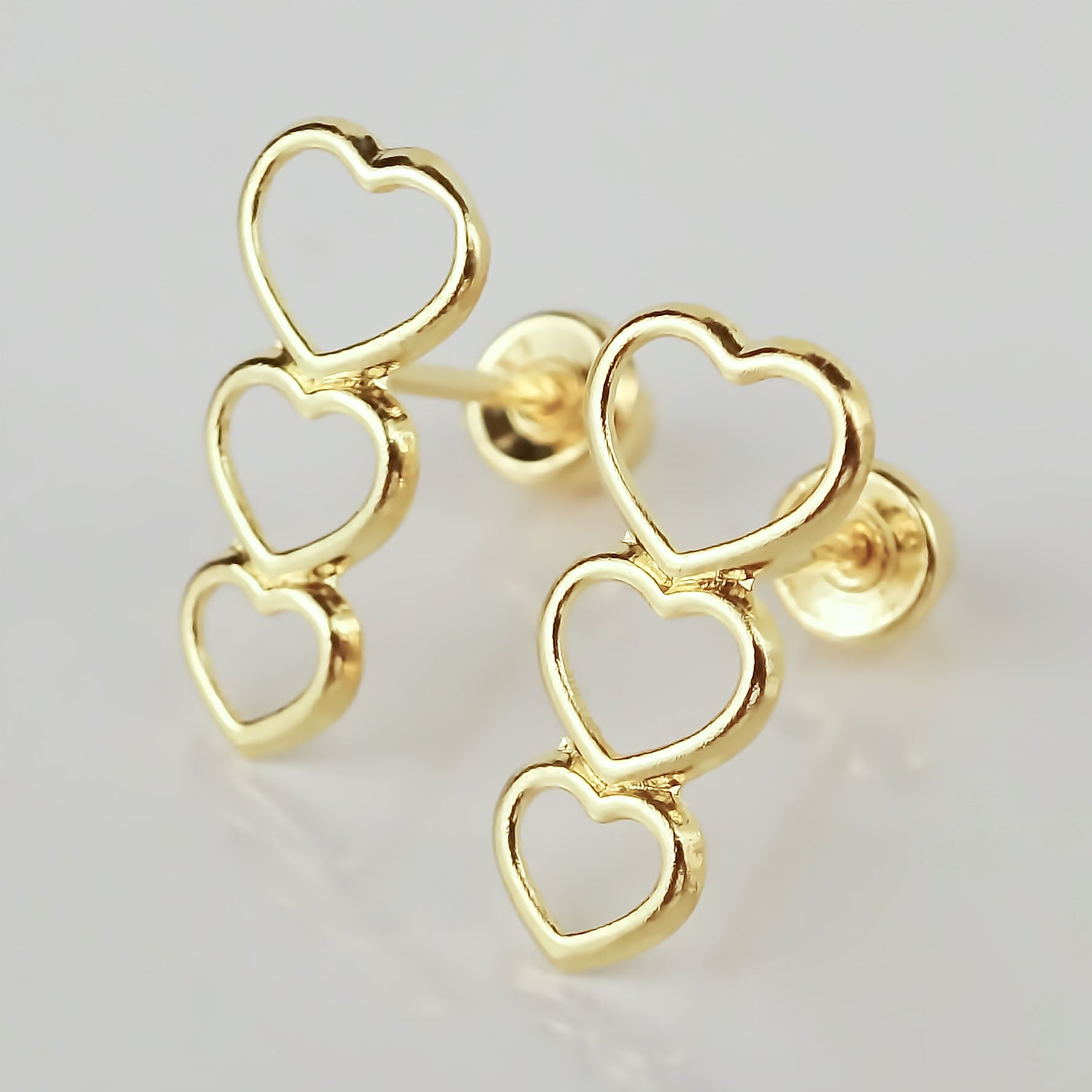 Amor Eterno - Broqueles 3 Corazones / Aretes Oro Sólido 10k