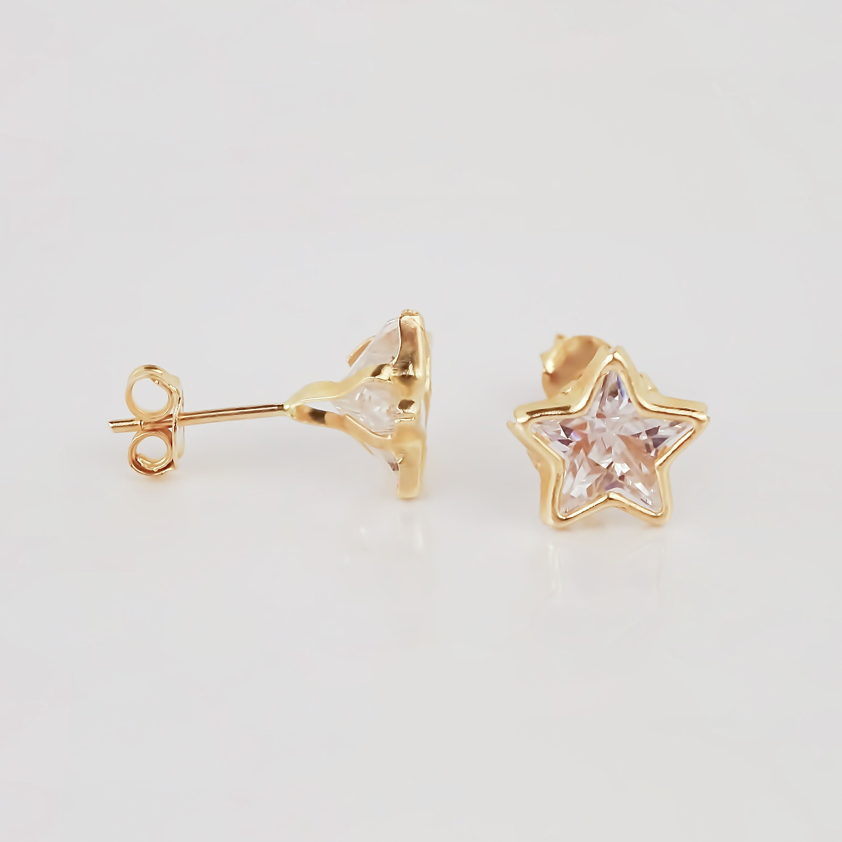 Amor Eterno - Broqueles Estrella Bisel / Aretes Oro 10k