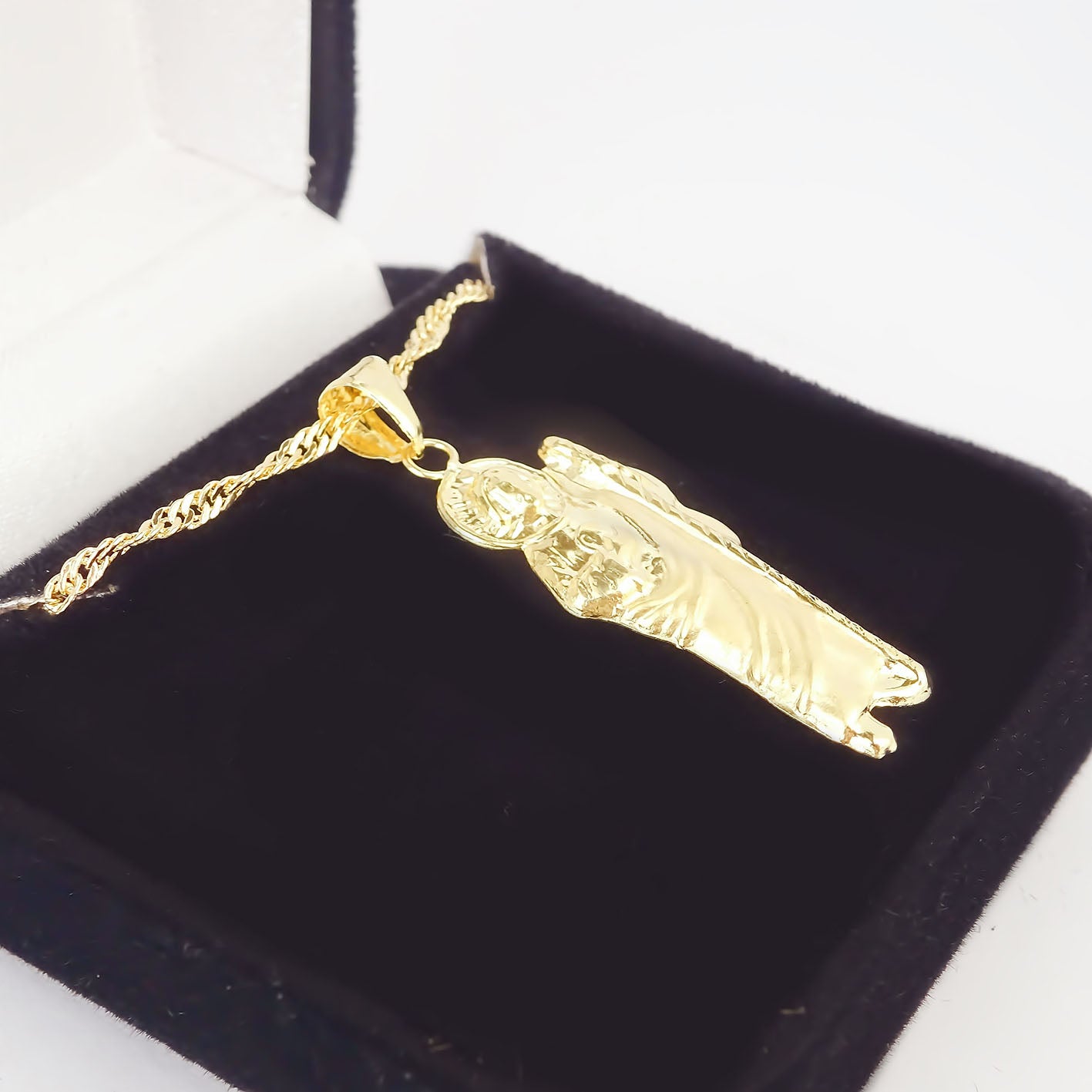 Amor Eterno - Dije San Judas Figura / Oro Sólido 10k