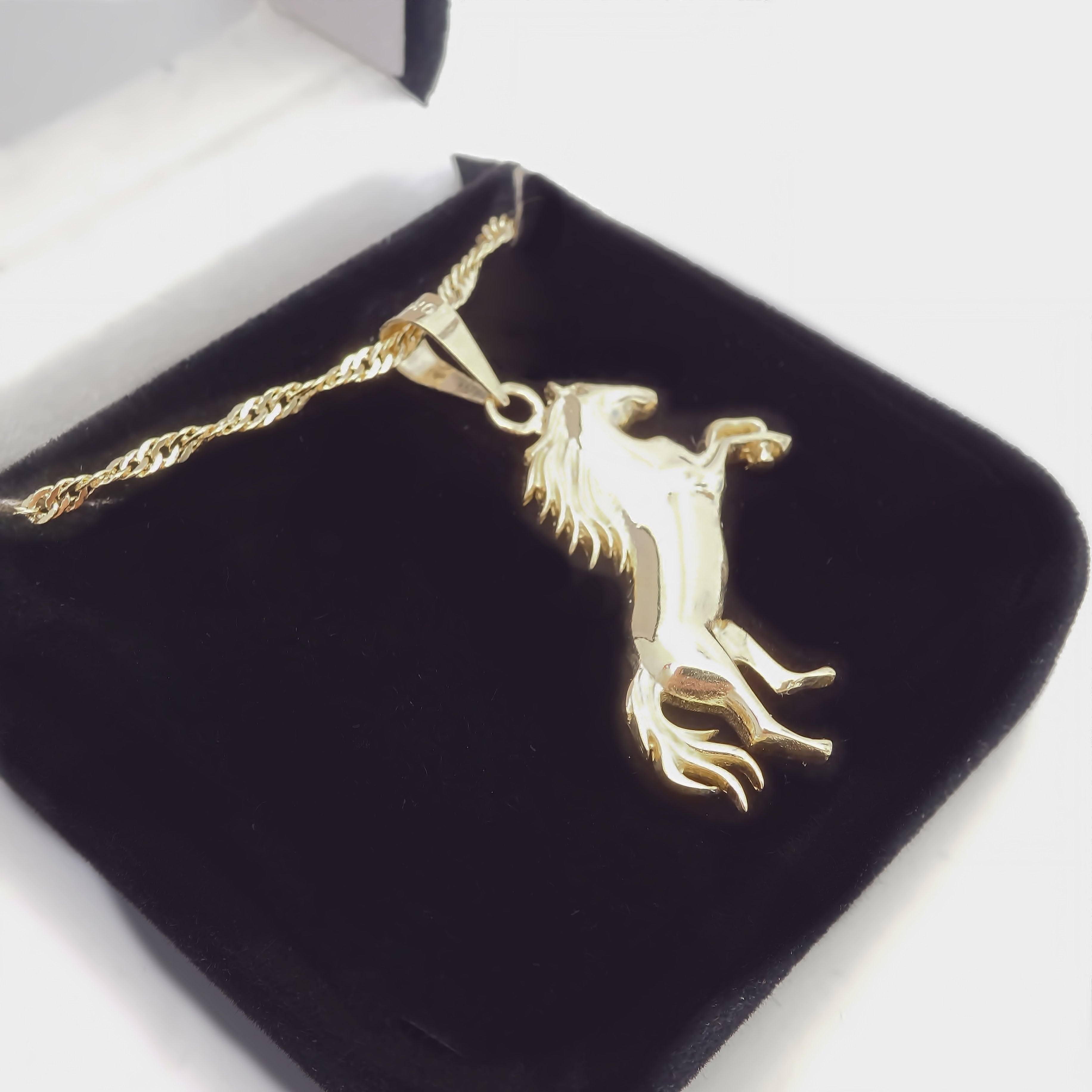 Amor Eterno - Dije Caballo Elegante / Oro Sólido 10k