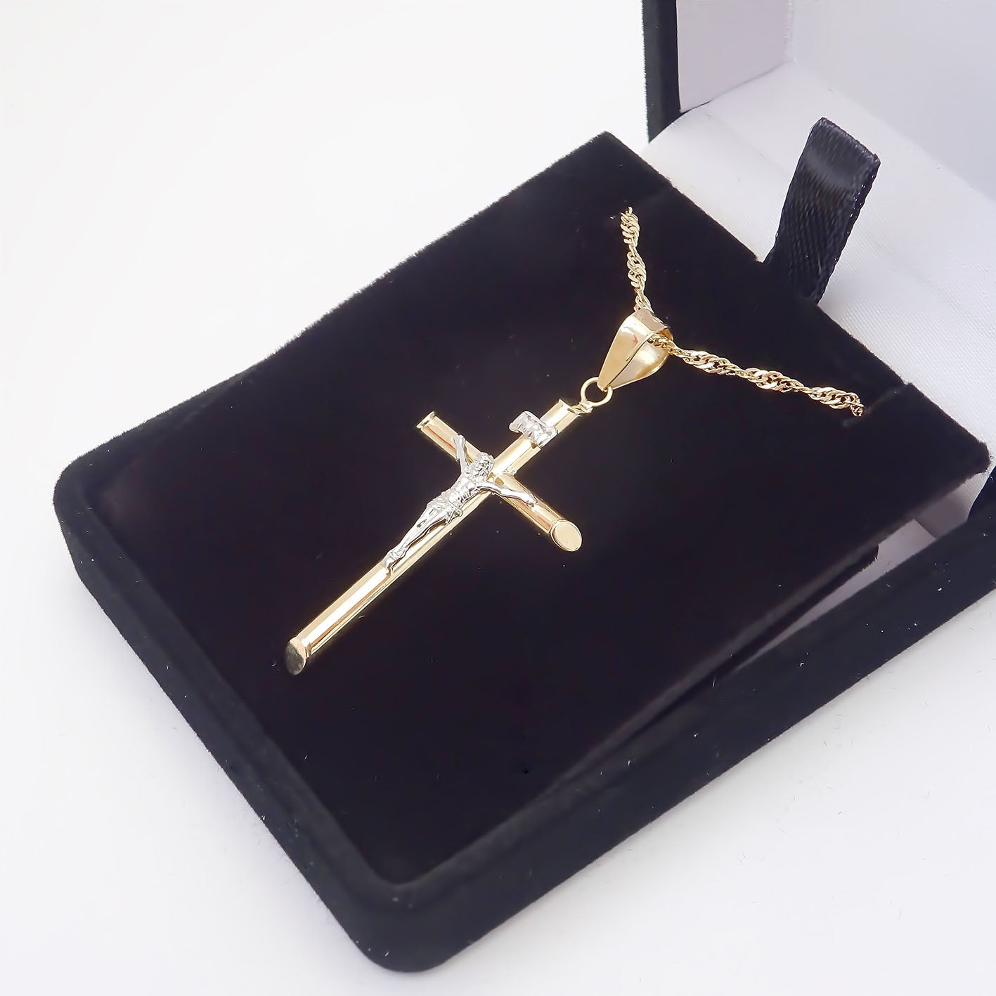 Amor Eterno - Dije Cruz Crucifijo Grande / Oro 10k + Cadena
