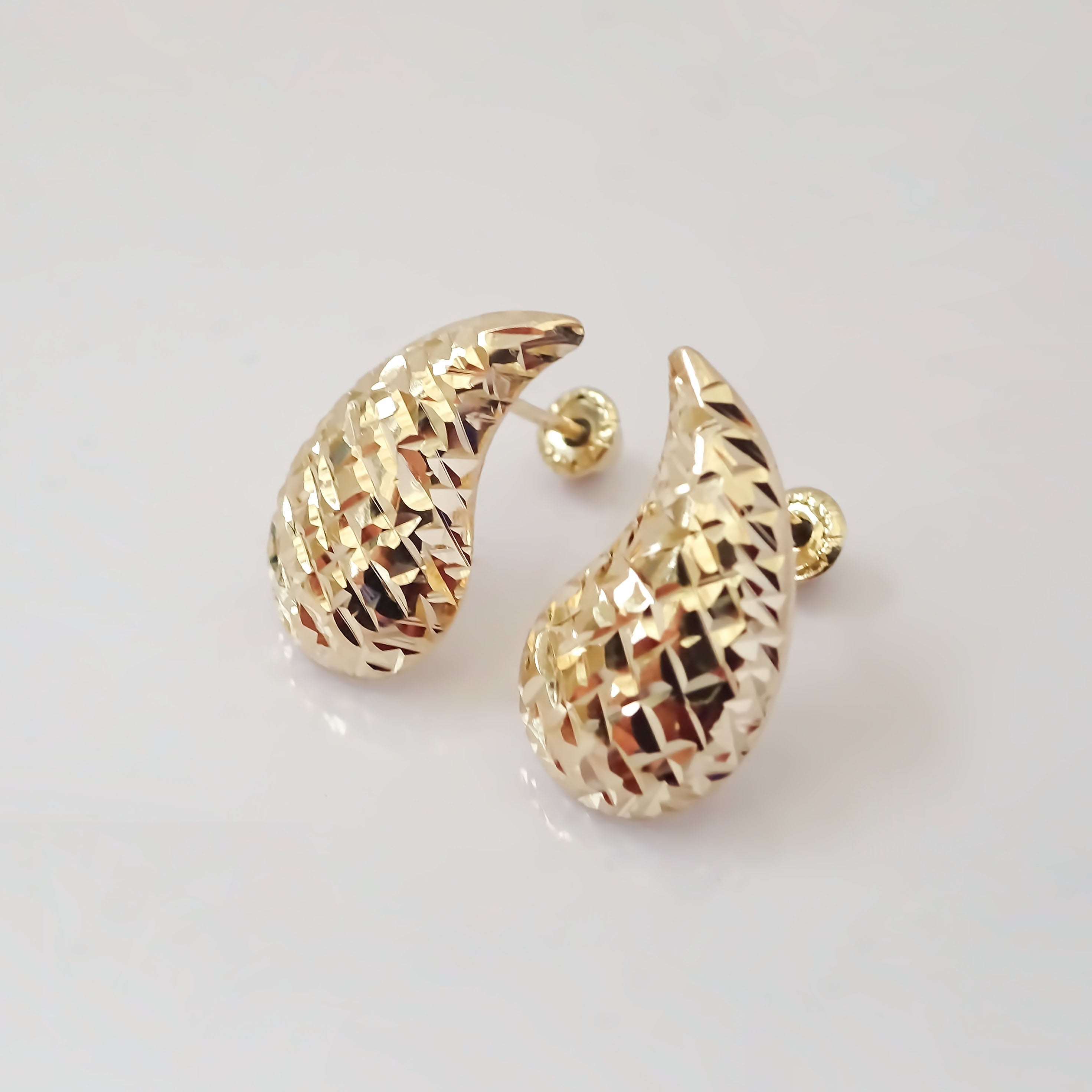 Amor Eterno - Broqueles Gota Grande Diamantada / Oro 10k