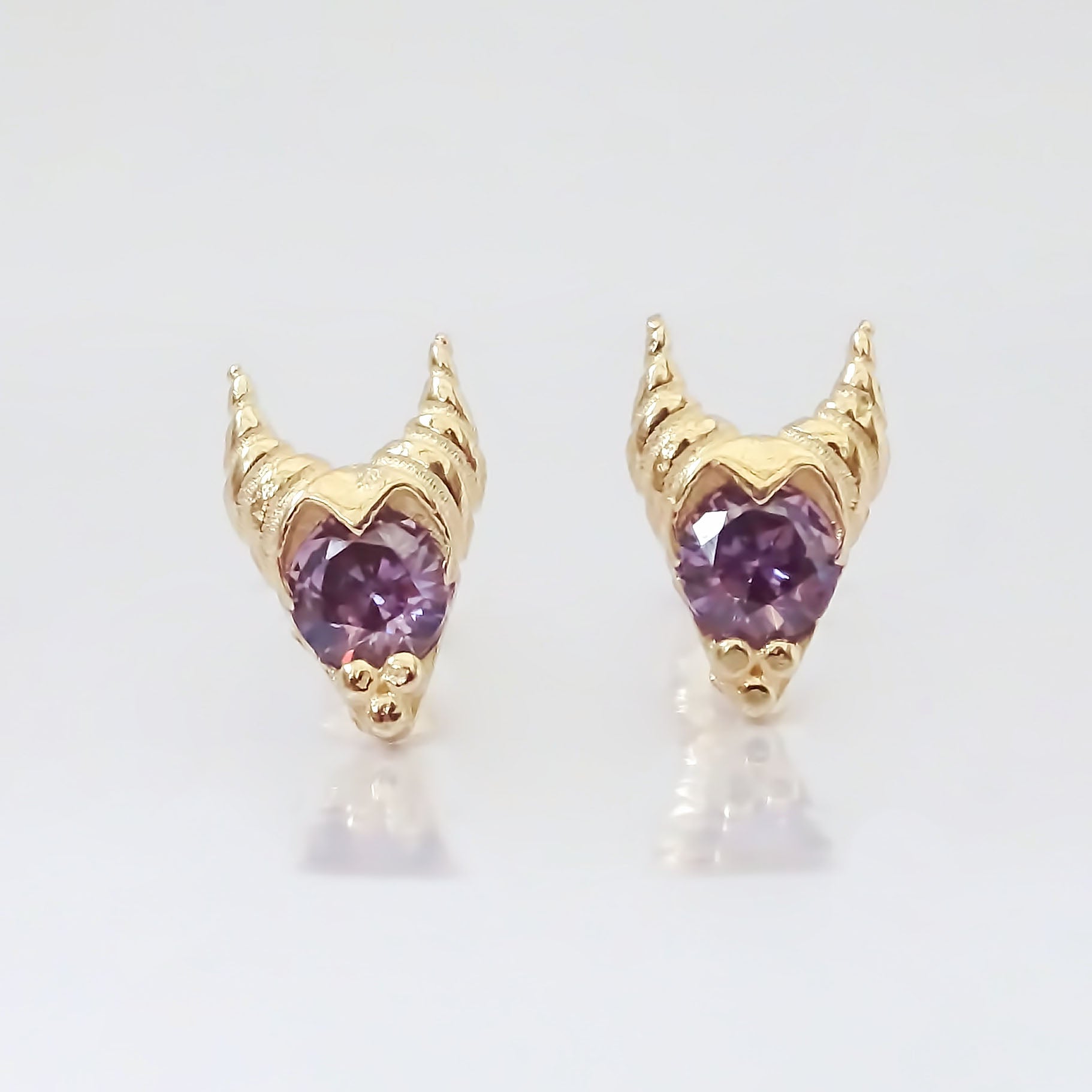 Amor Eterno - Broqueles Maléfica Disney Aretes / Oro 10k
