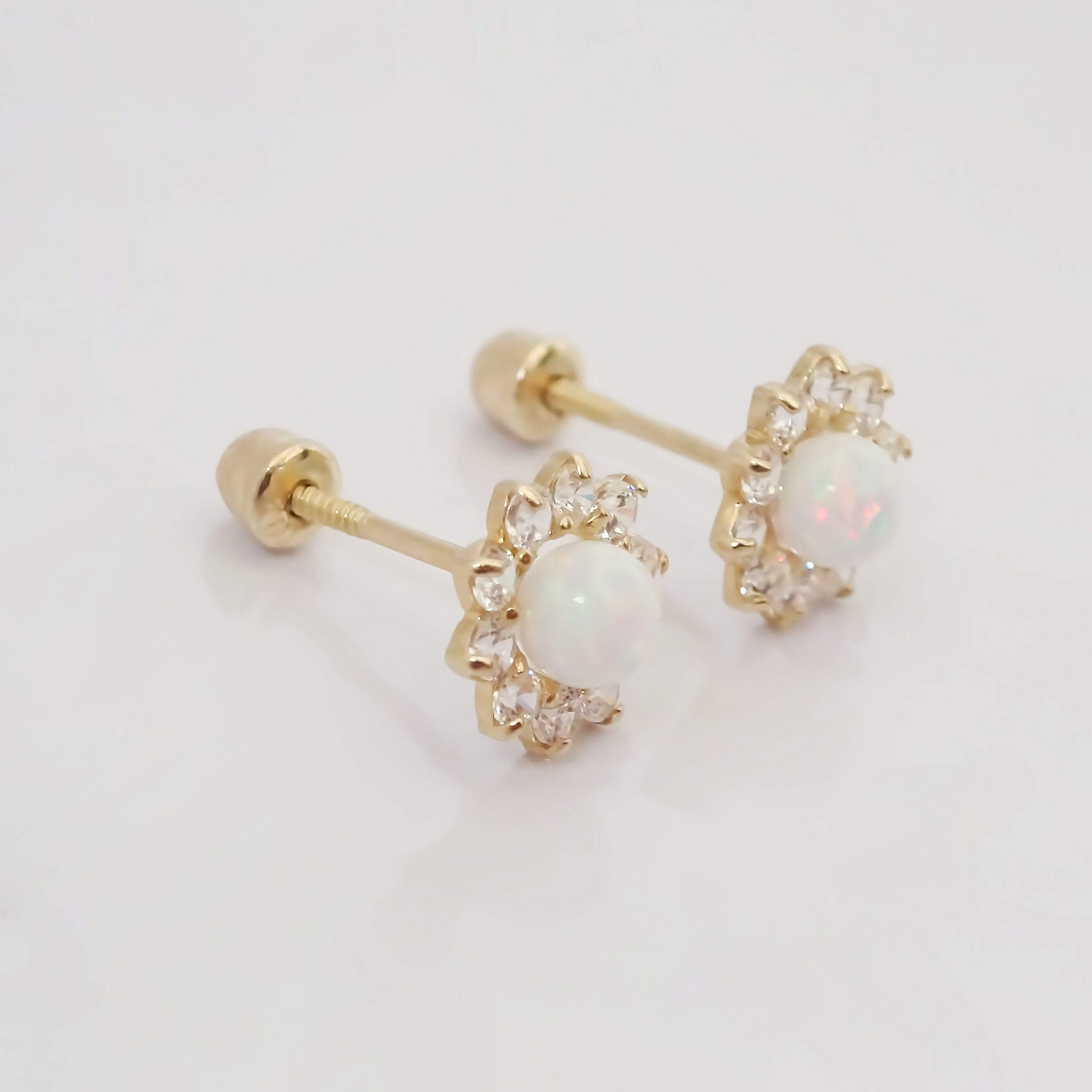 Amor Eterno - Broqueles Flor Ópalo Aretes / Oro 10k