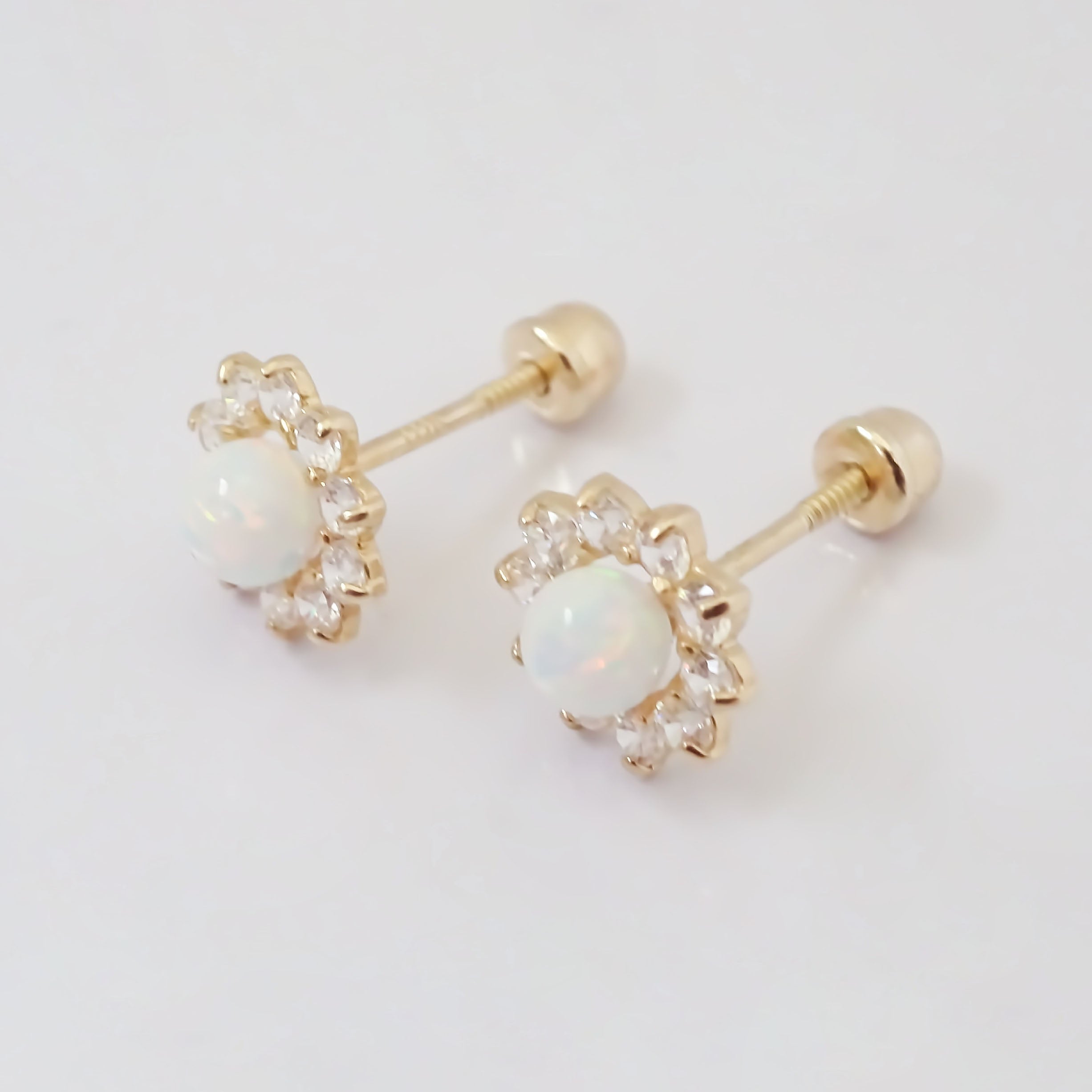 Amor Eterno - Broqueles Flor Ópalo Aretes / Oro 10k