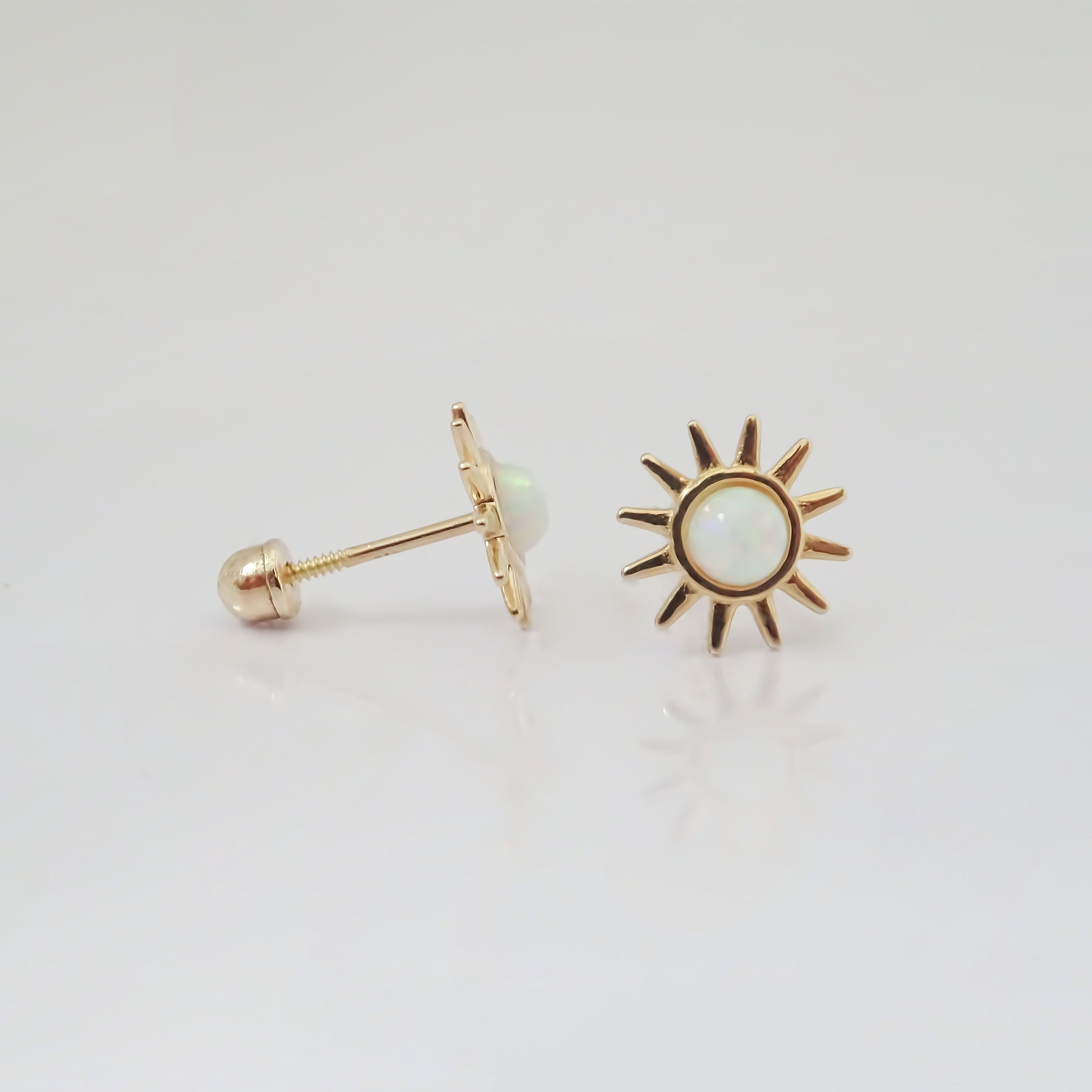 Amor Eterno - Broqueles Sol Ópalo Aretes / Oro 10k