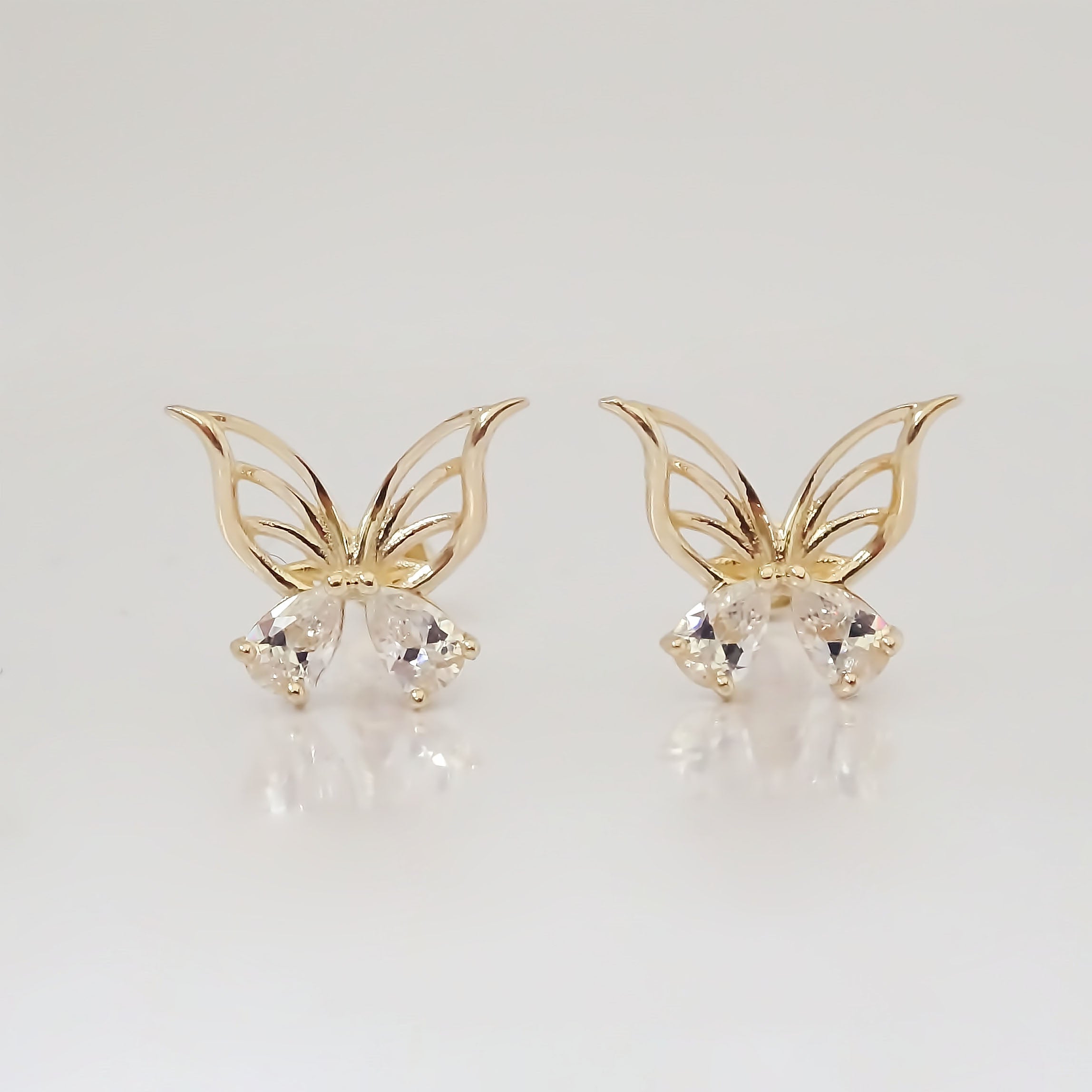 Amor Eterno - Broqueles Mariposa Tornado Aretes / Oro 10k