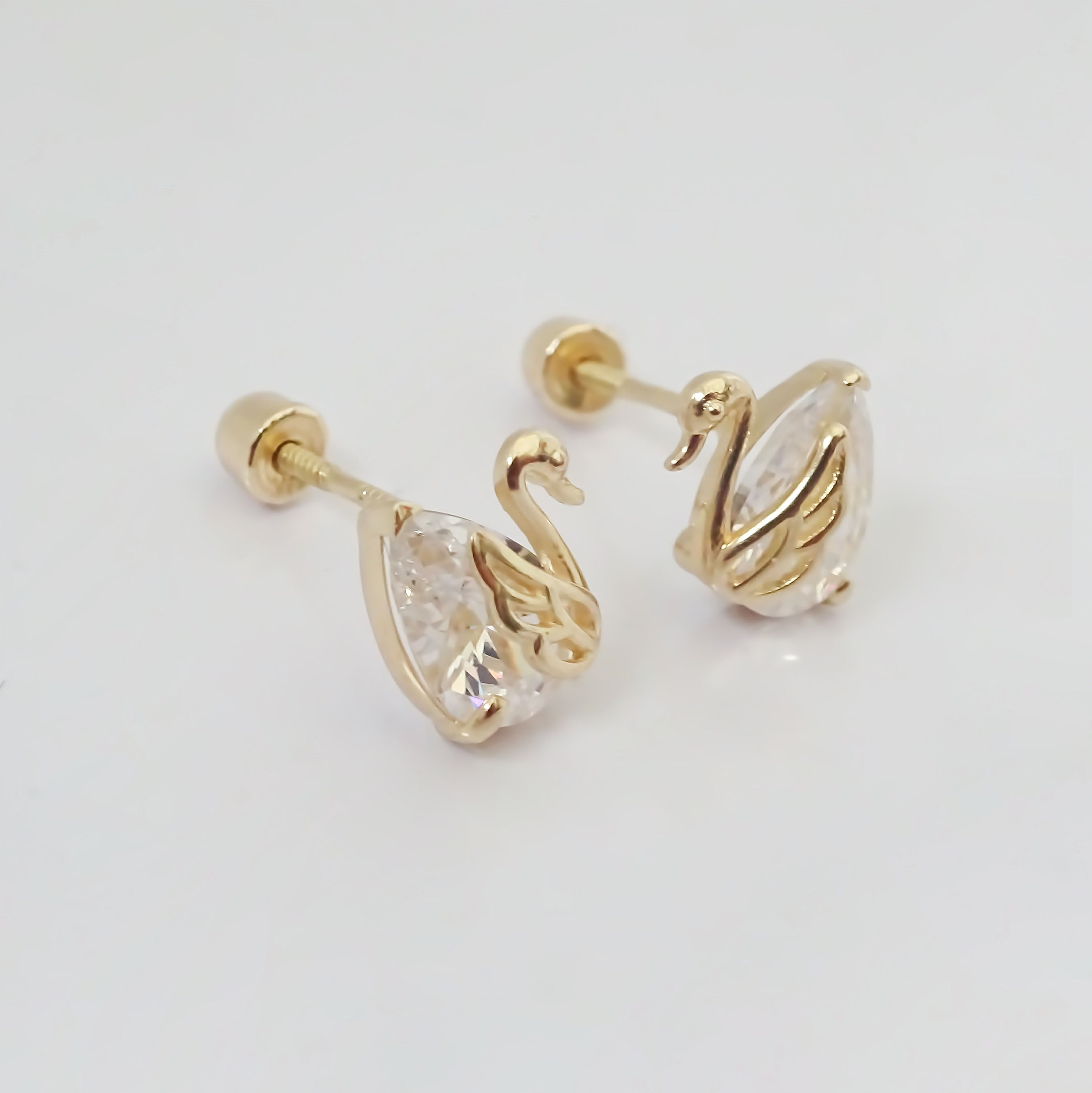 Amor Eterno - Broqueles Cisne Aretes / Oro 10k