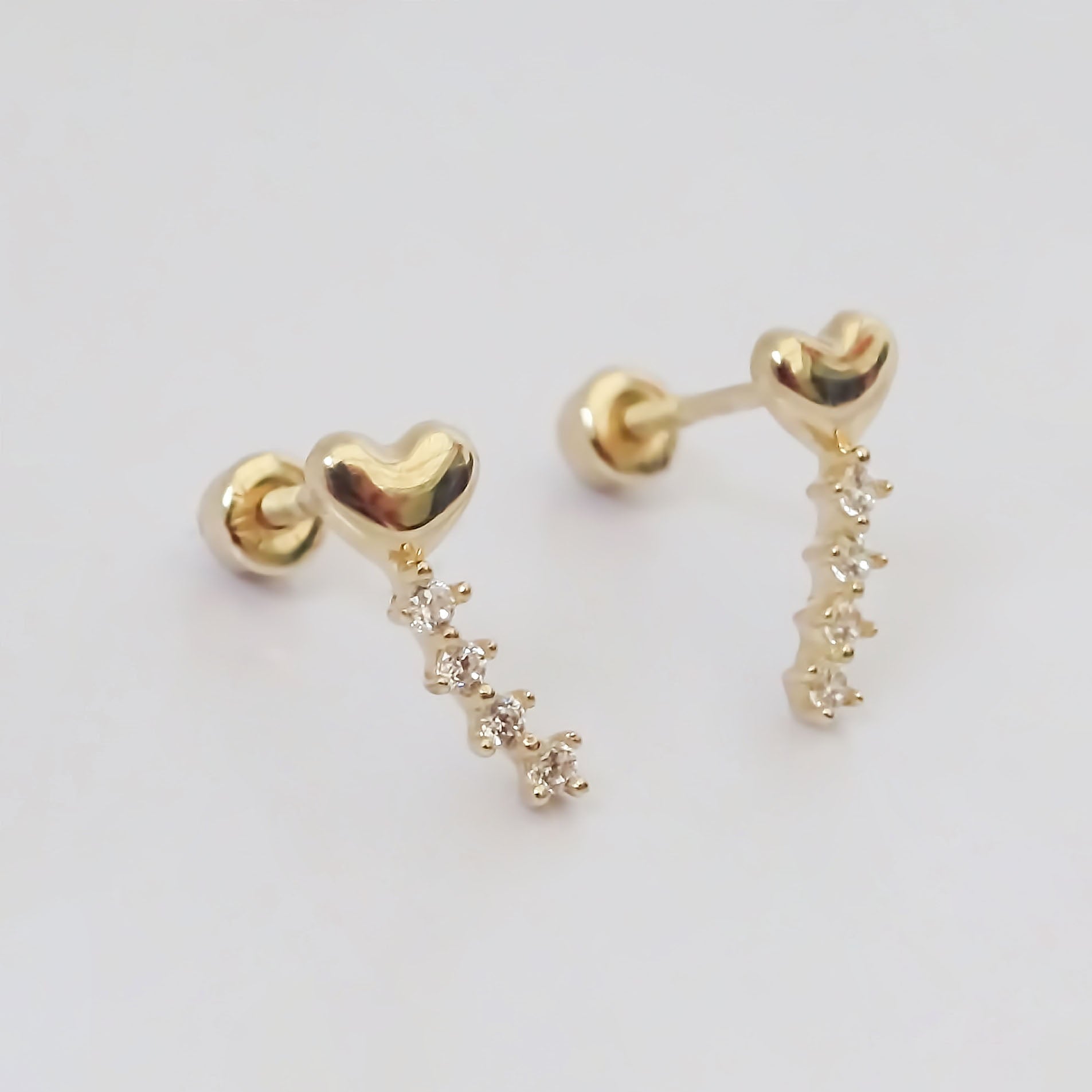 Amor Eterno - Broqueles Corazón Cometa Aretes / Oro 10k