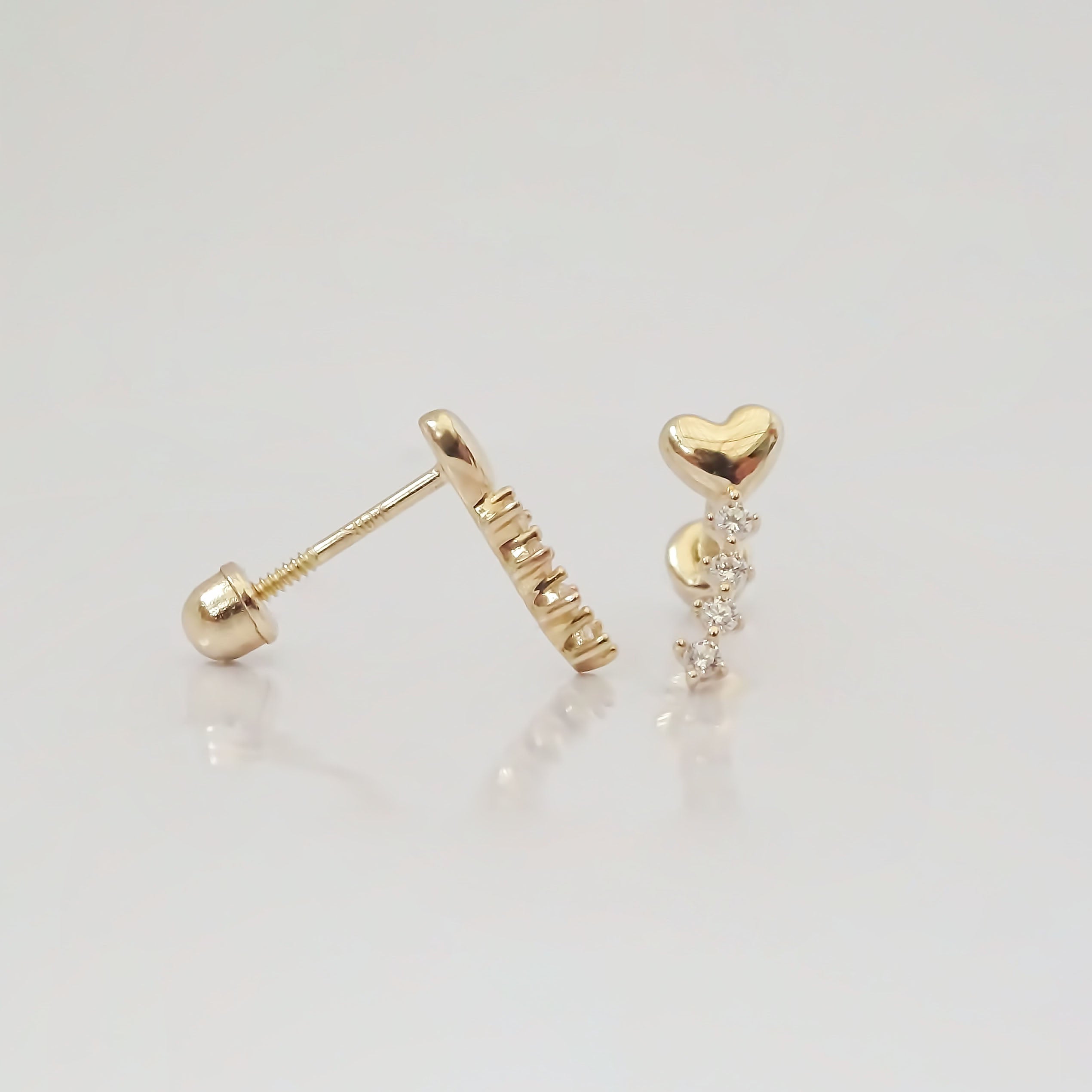 Amor Eterno - Broqueles Corazón Cometa Aretes / Oro 10k