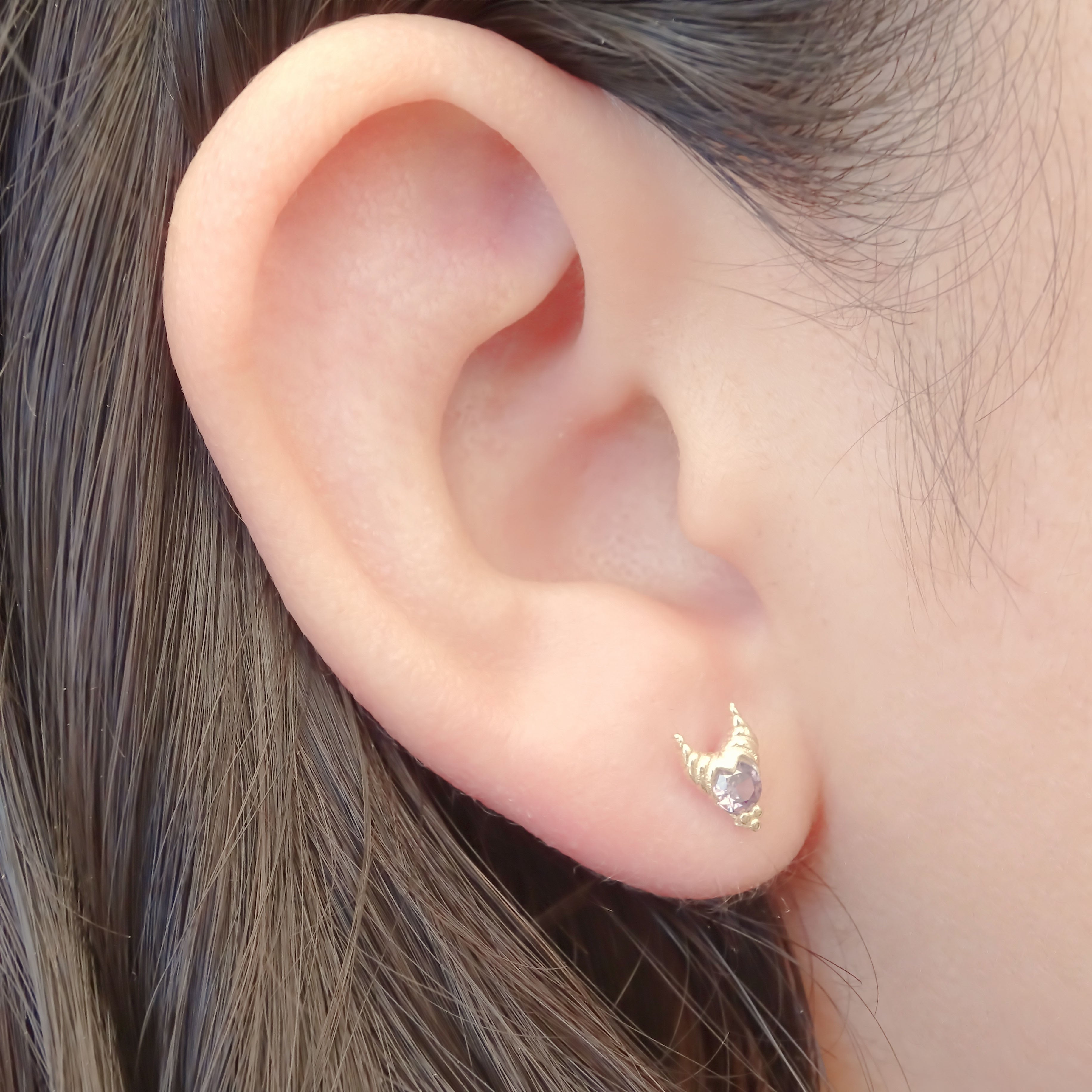Amor Eterno - Broqueles Maléfica Disney Aretes / Oro 10k
