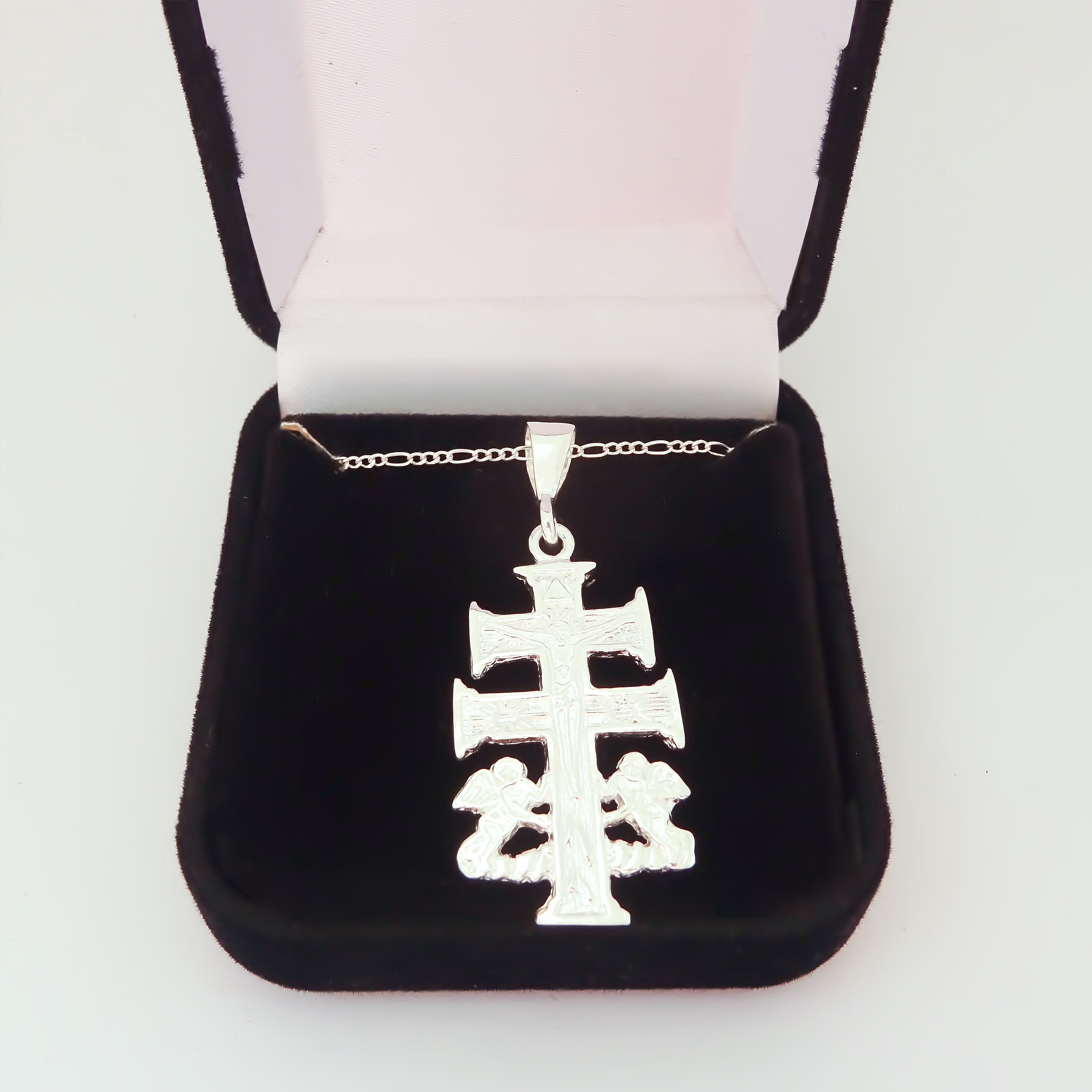 Amor Eterno - Dije Cruz Caravaca / Plata Oro 24k