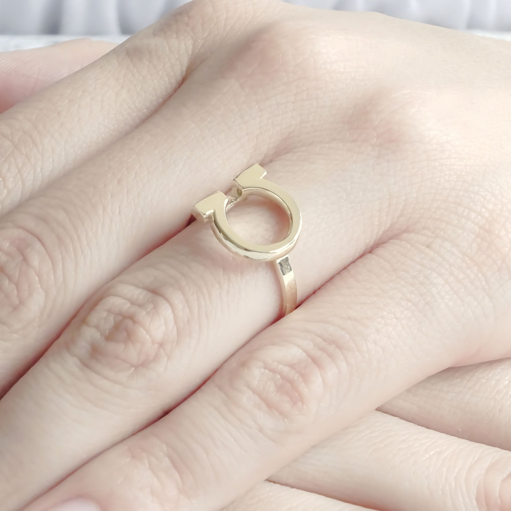 Amor Eterno - Anillo Omega / Oro 10k Sólido