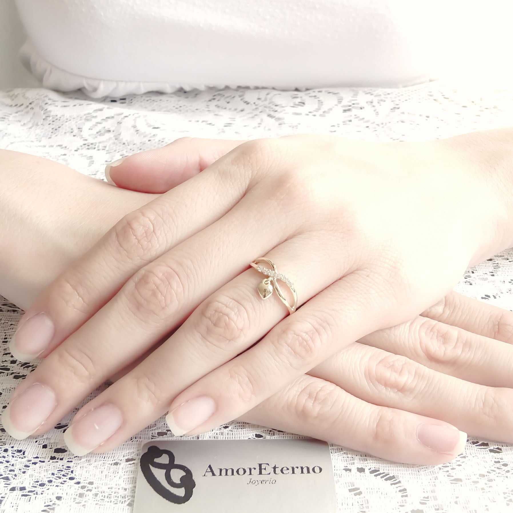 Amor Eterno - Anillo Corazón Colgante / Oro Sólido 10k