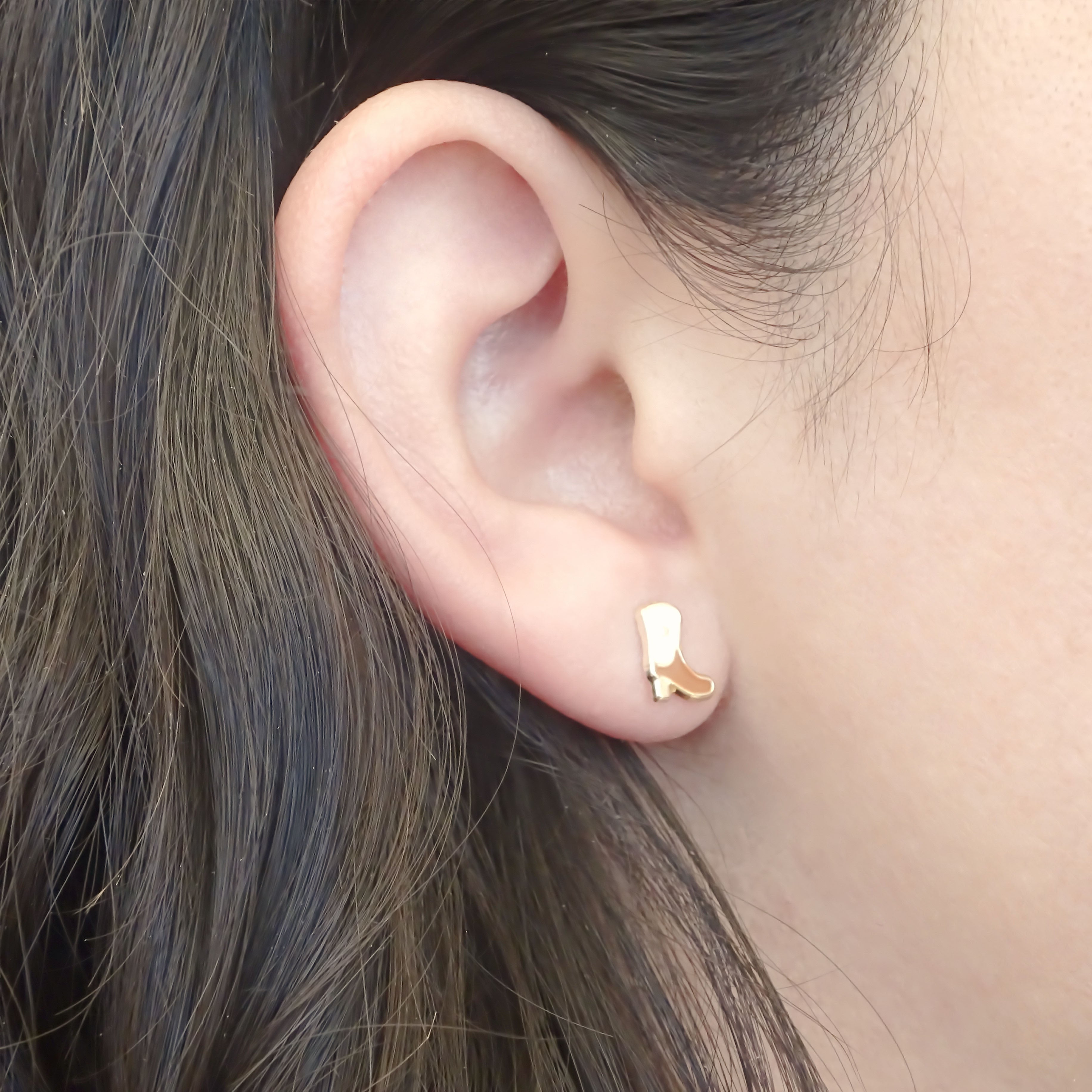 Amor Eterno - Broqueles Botas Kaarl / Aretes / Oro 10k