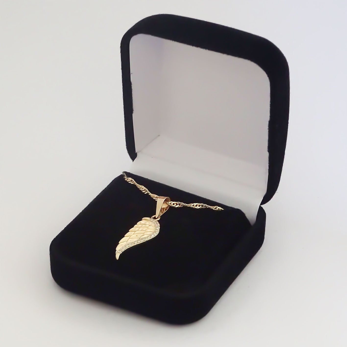 Amor Eterno - Dije Ala Protectora Ángel / Oro Sólido 10k