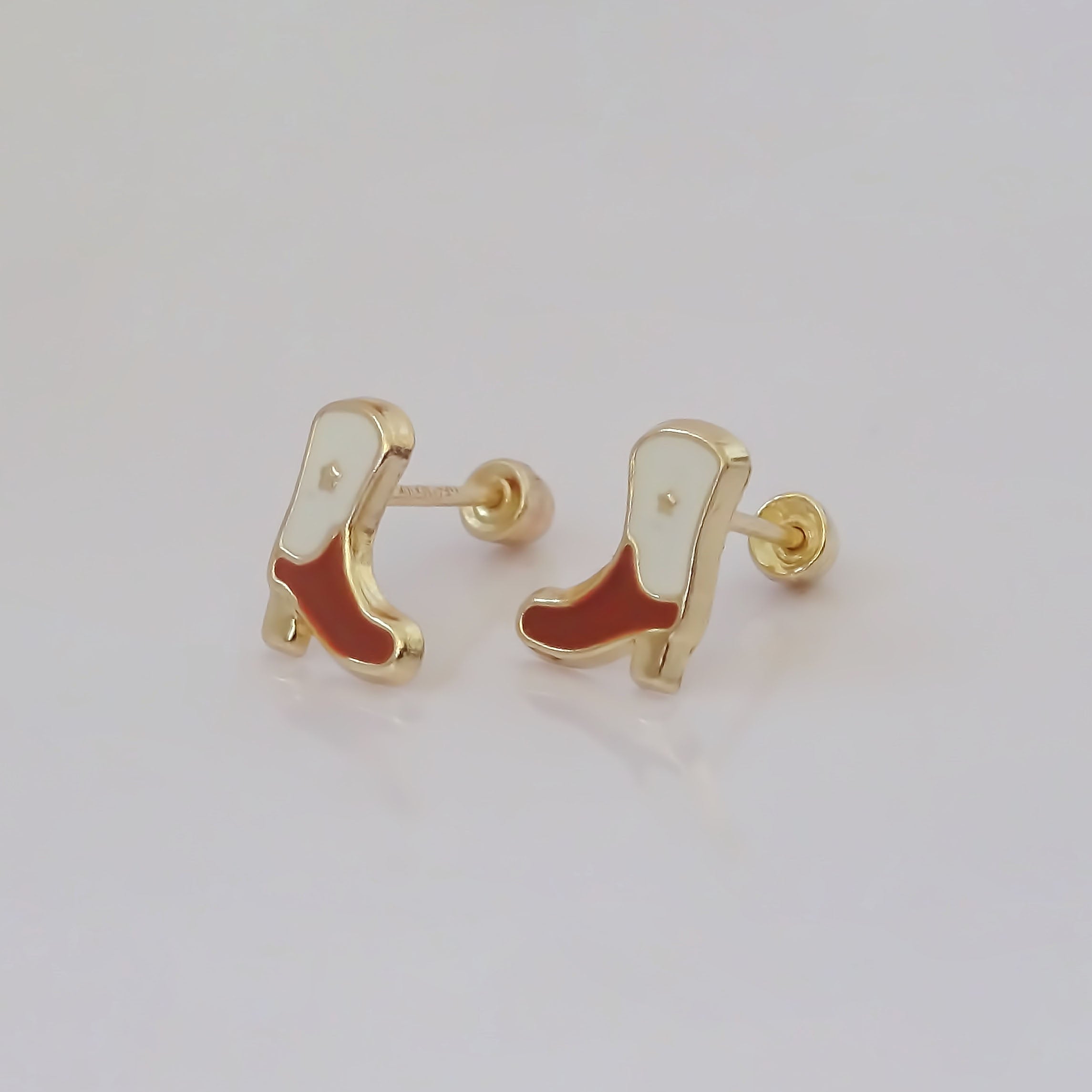 Amor Eterno - Broqueles Botas Kaarl / Aretes / Oro 10k