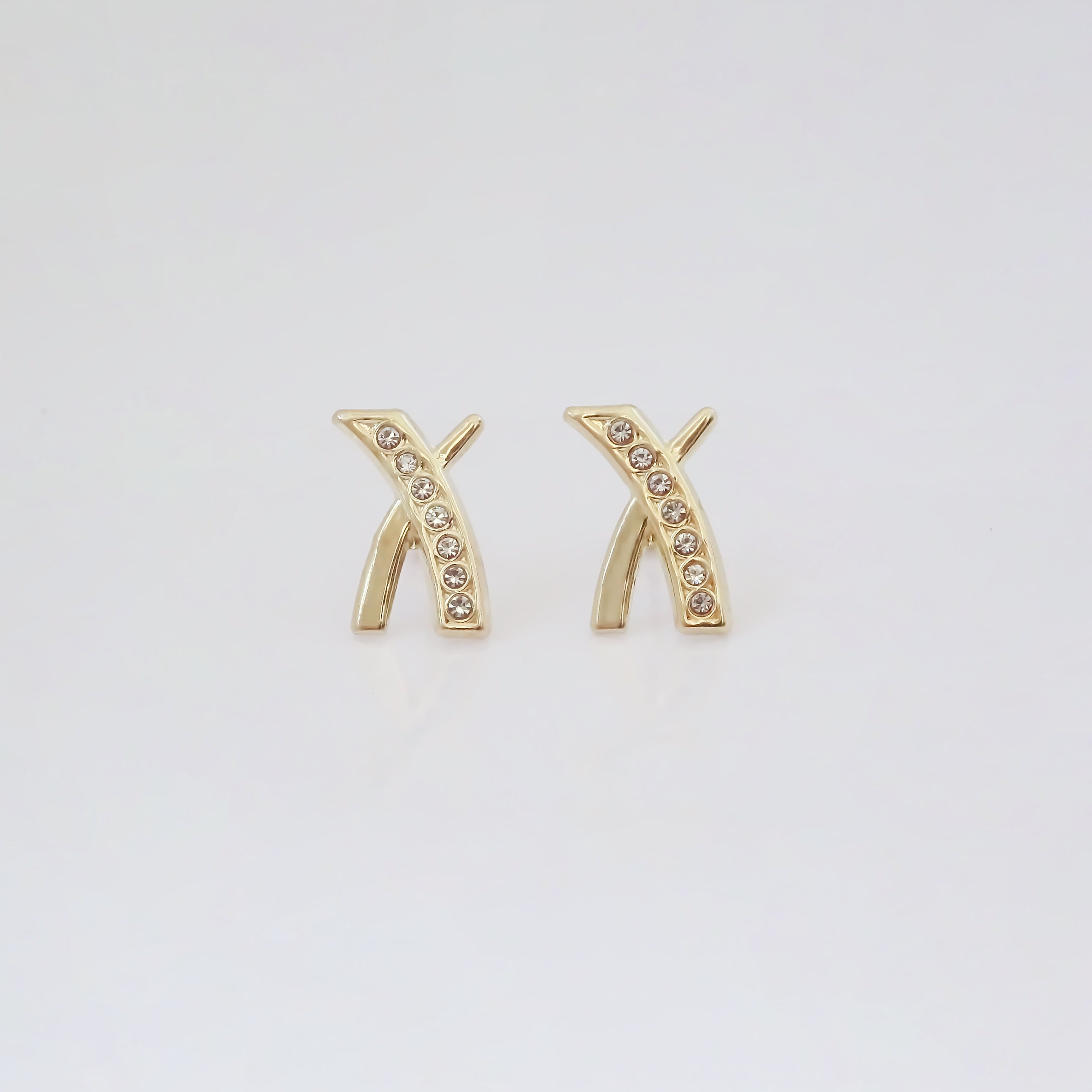 Amor Eterno - Broqueles Par Elegance X Aretes / Oro 10k