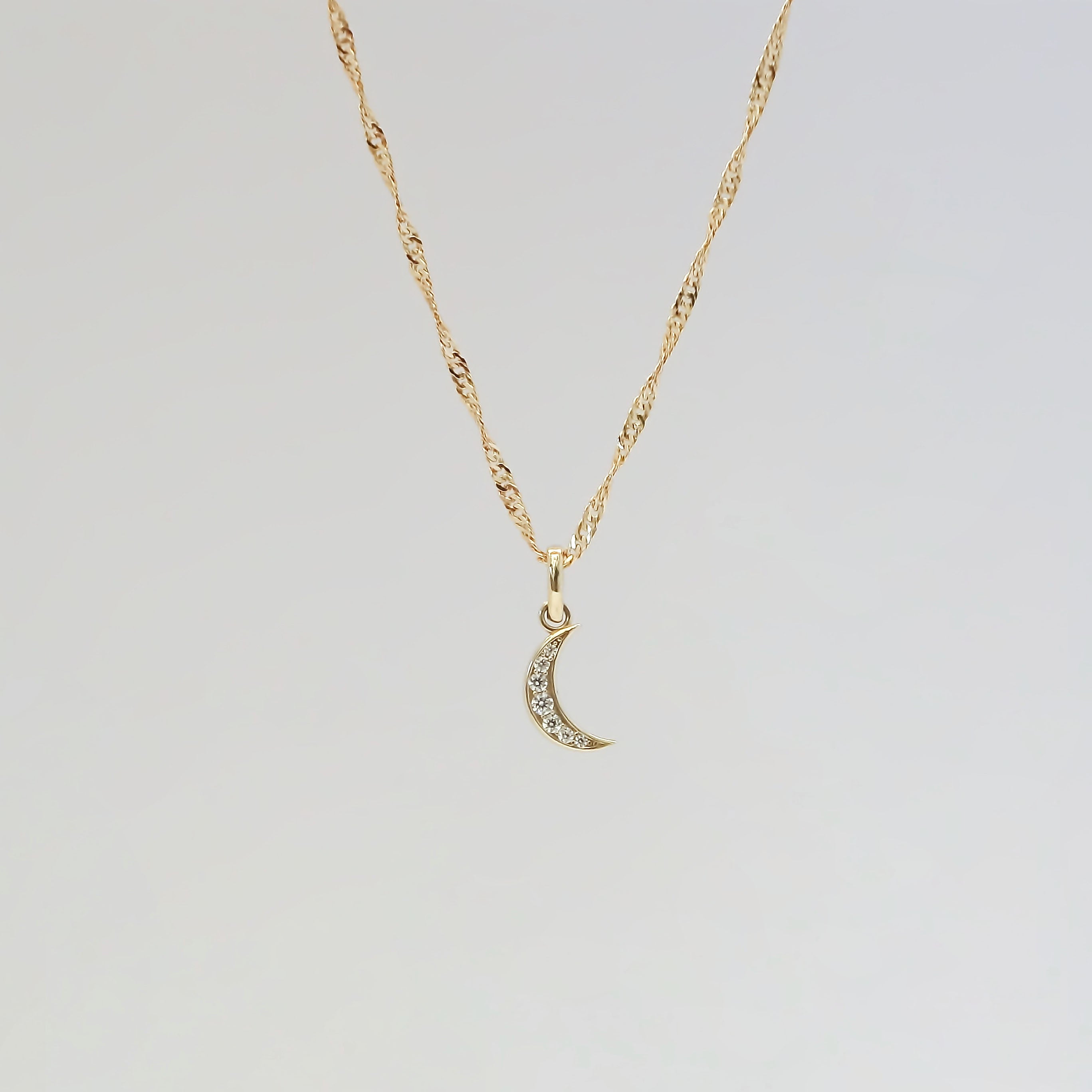 Amor Eterno - Dije Luna Brillante / Oro Sólido 10k