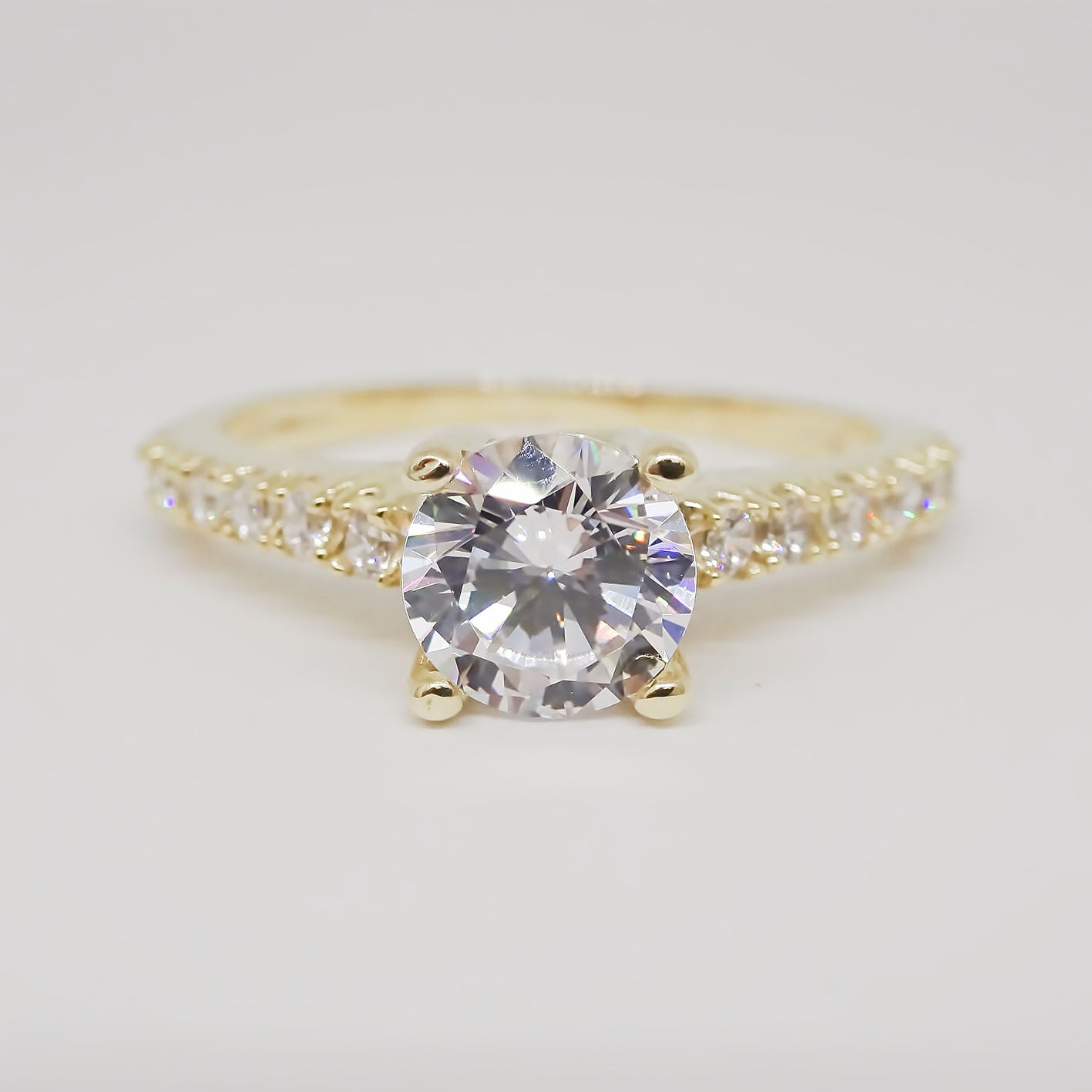 Amor Eterno - Anillo Round / Oro 10k Sólido