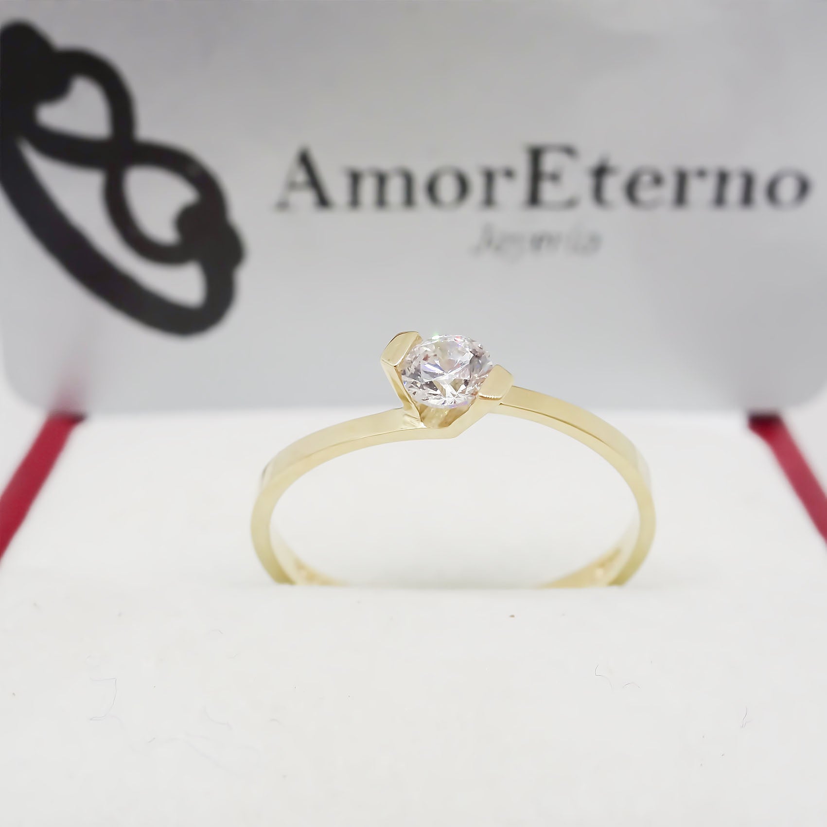 Fino Anillo De Compromiso En Oro 10k Solido / Círculo Plano