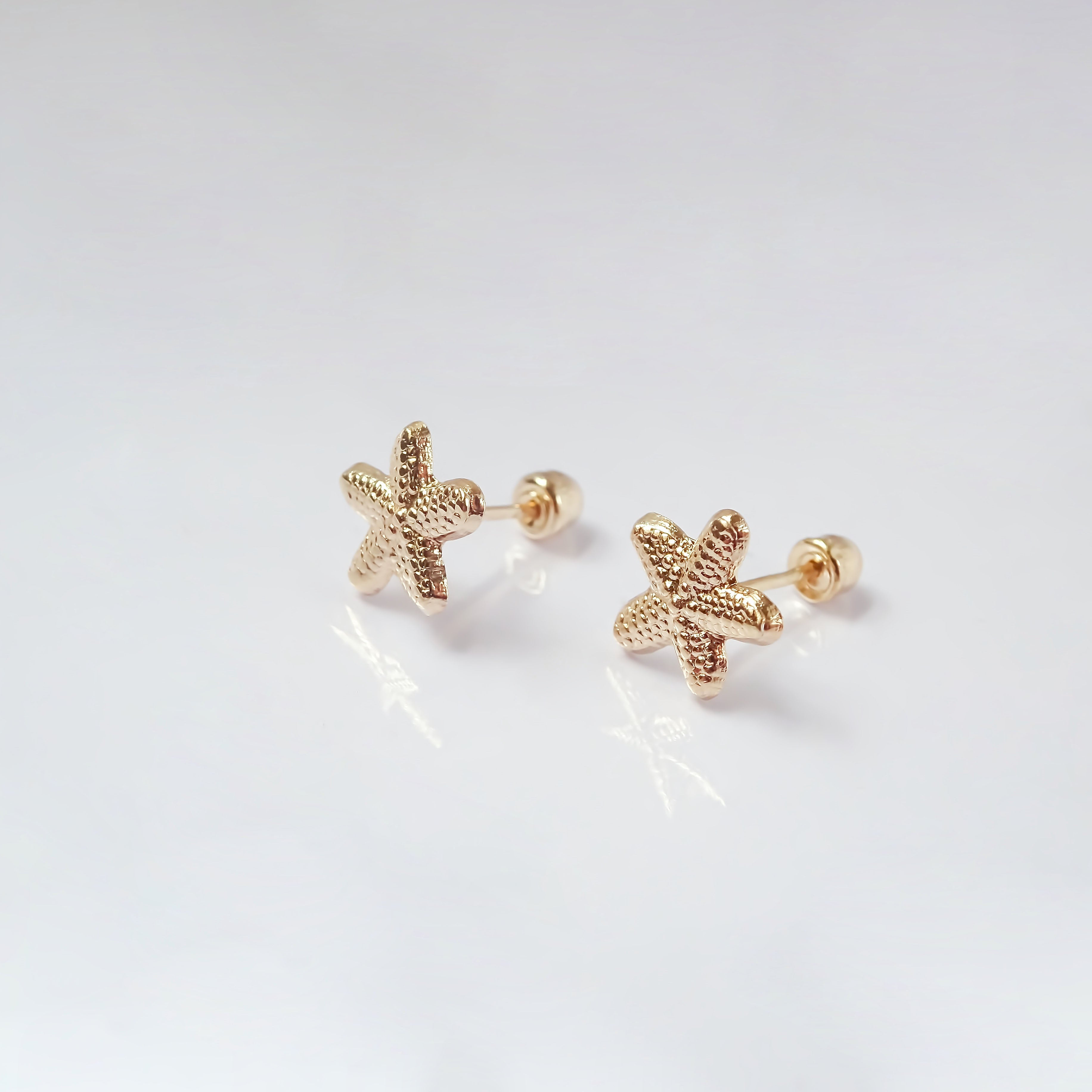 Amor Eterno - Broqueles Estrella Mar Dama / Aretes / Oro 10k