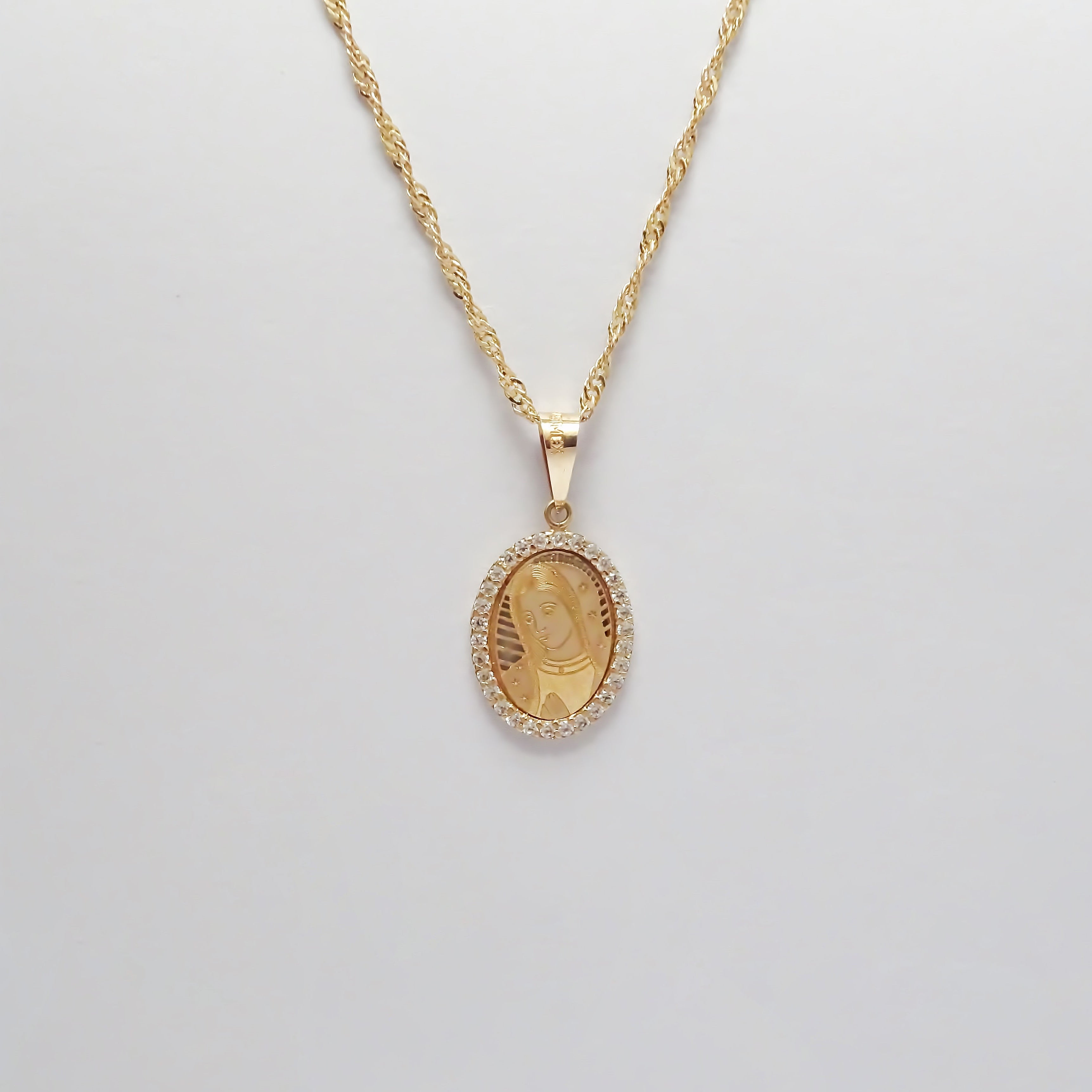 Amor Eterno - Dije Virgen Rostro / Oro Sólido 10k