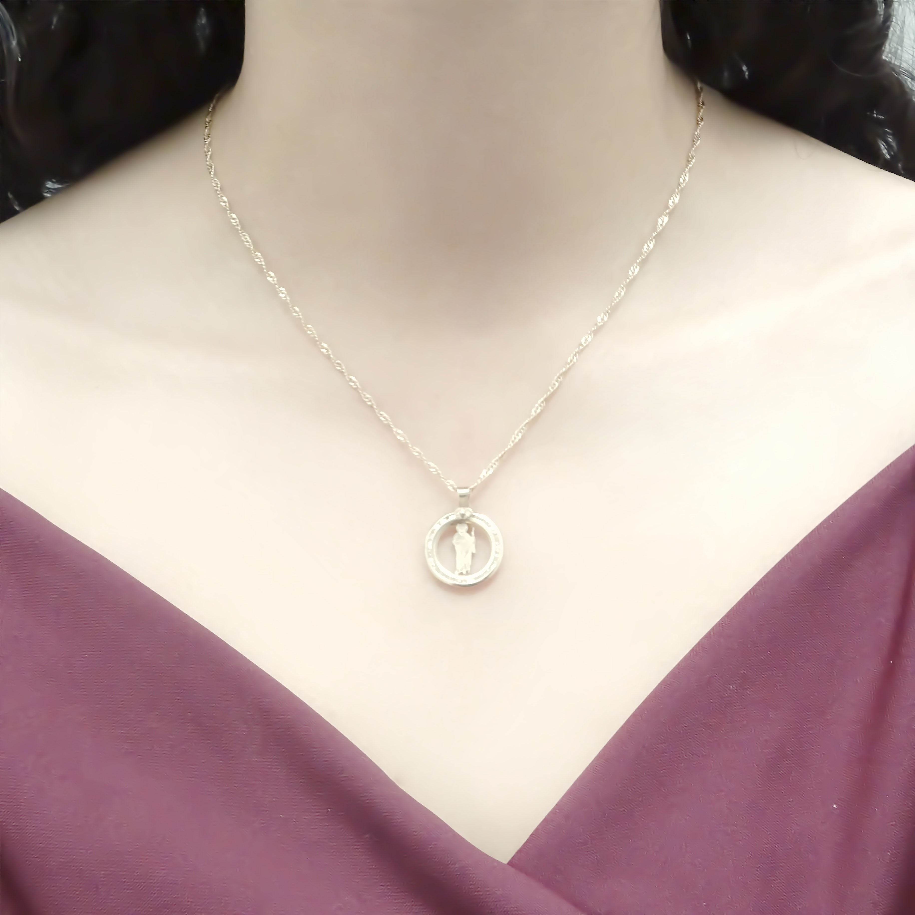 Amor Eterno - Dije Medalla San Judas Tadeo / Oro Sólido 10k