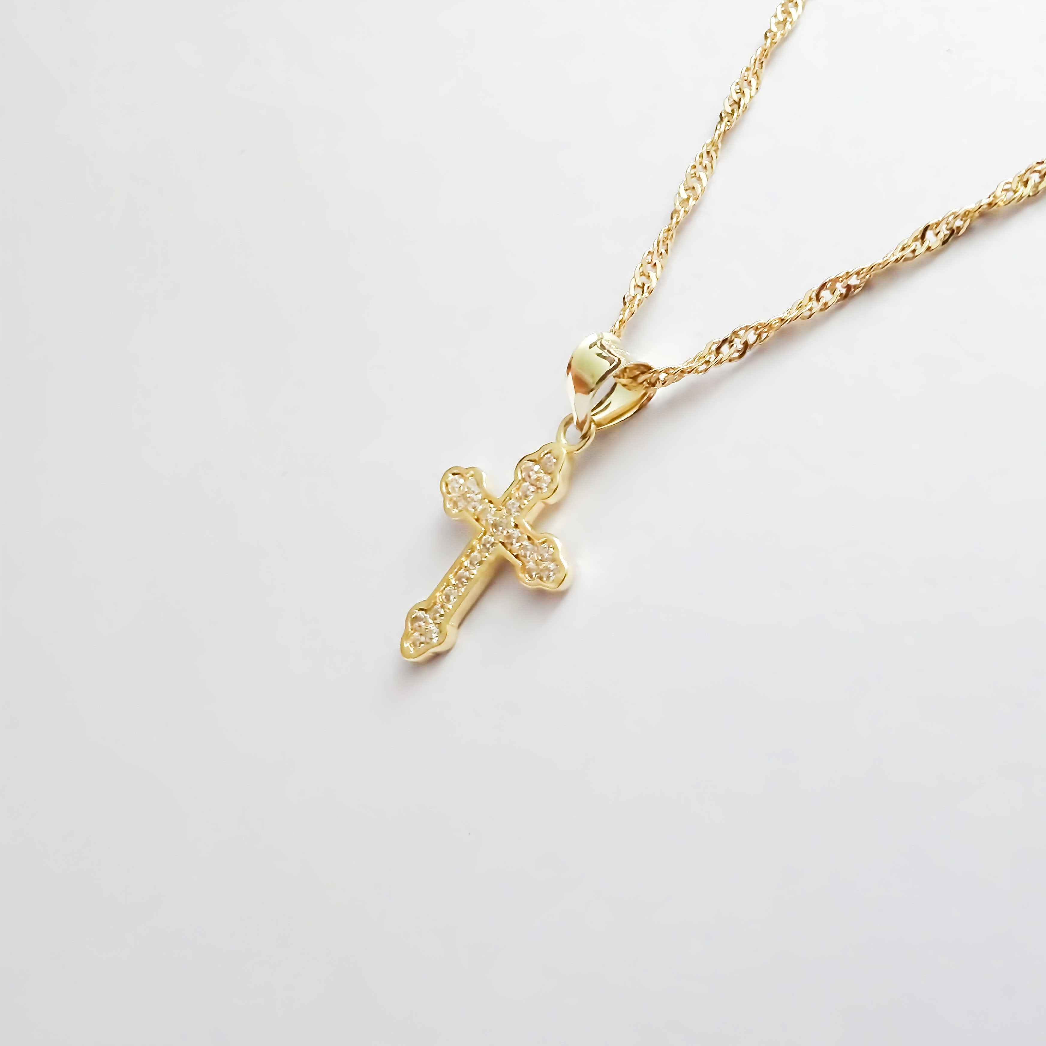 Amor Eterno - Dije Cruz Diamantes / Oro Sólido 10k