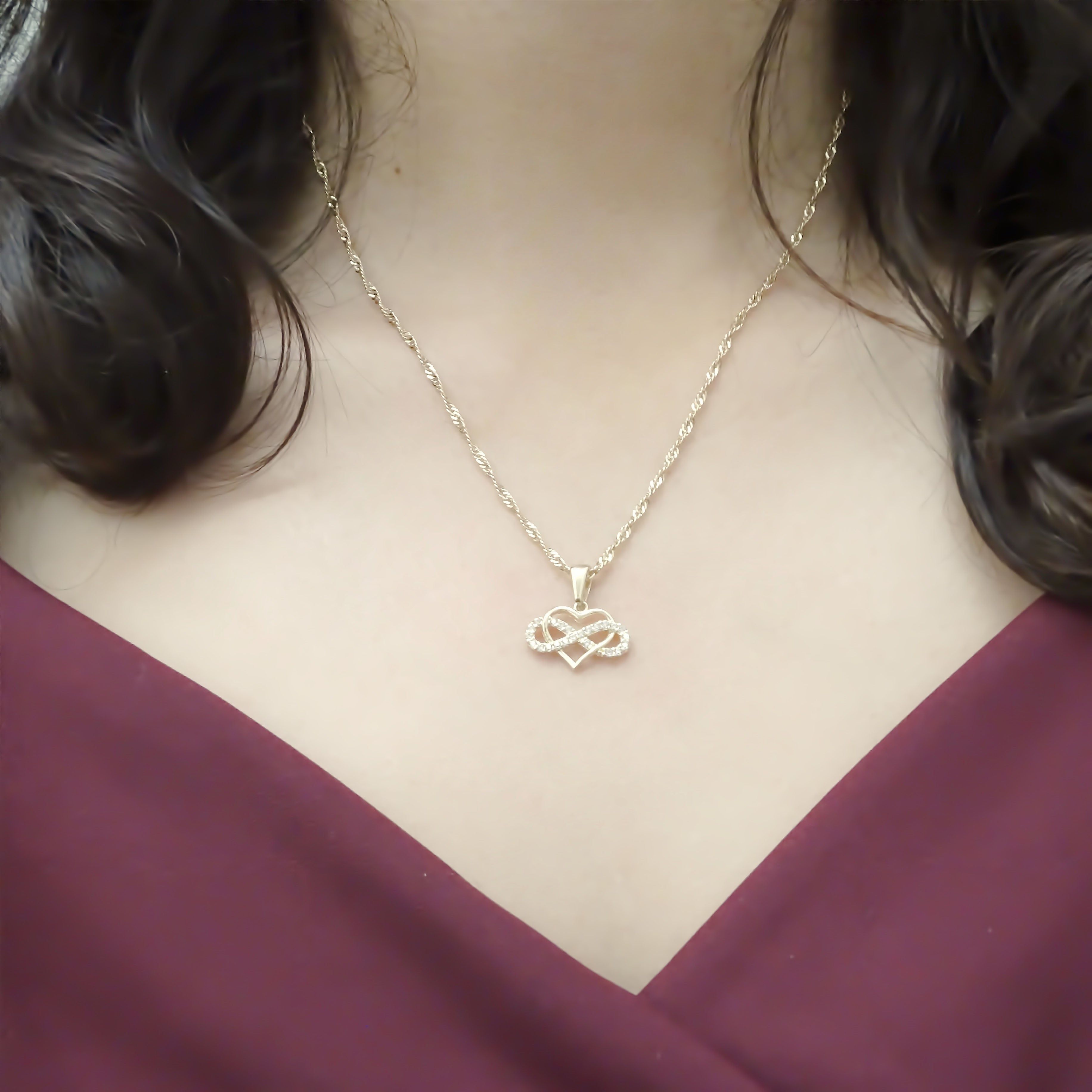 Amor Eterno - Dije Corazón Eterno / Oro Sólido 10k