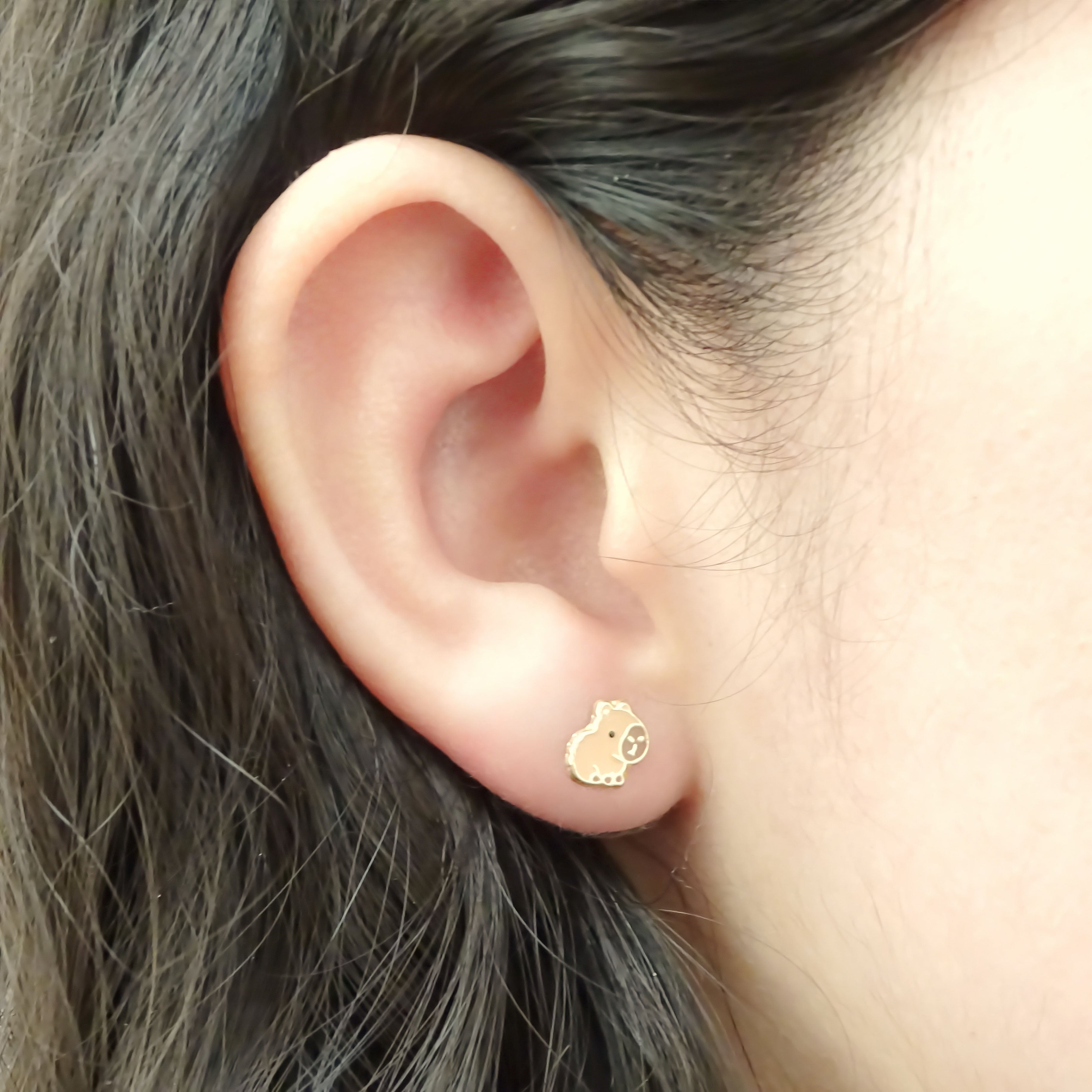 Amor Eterno - Broqueles / Capibara Bebé / Aretes Oro 10k