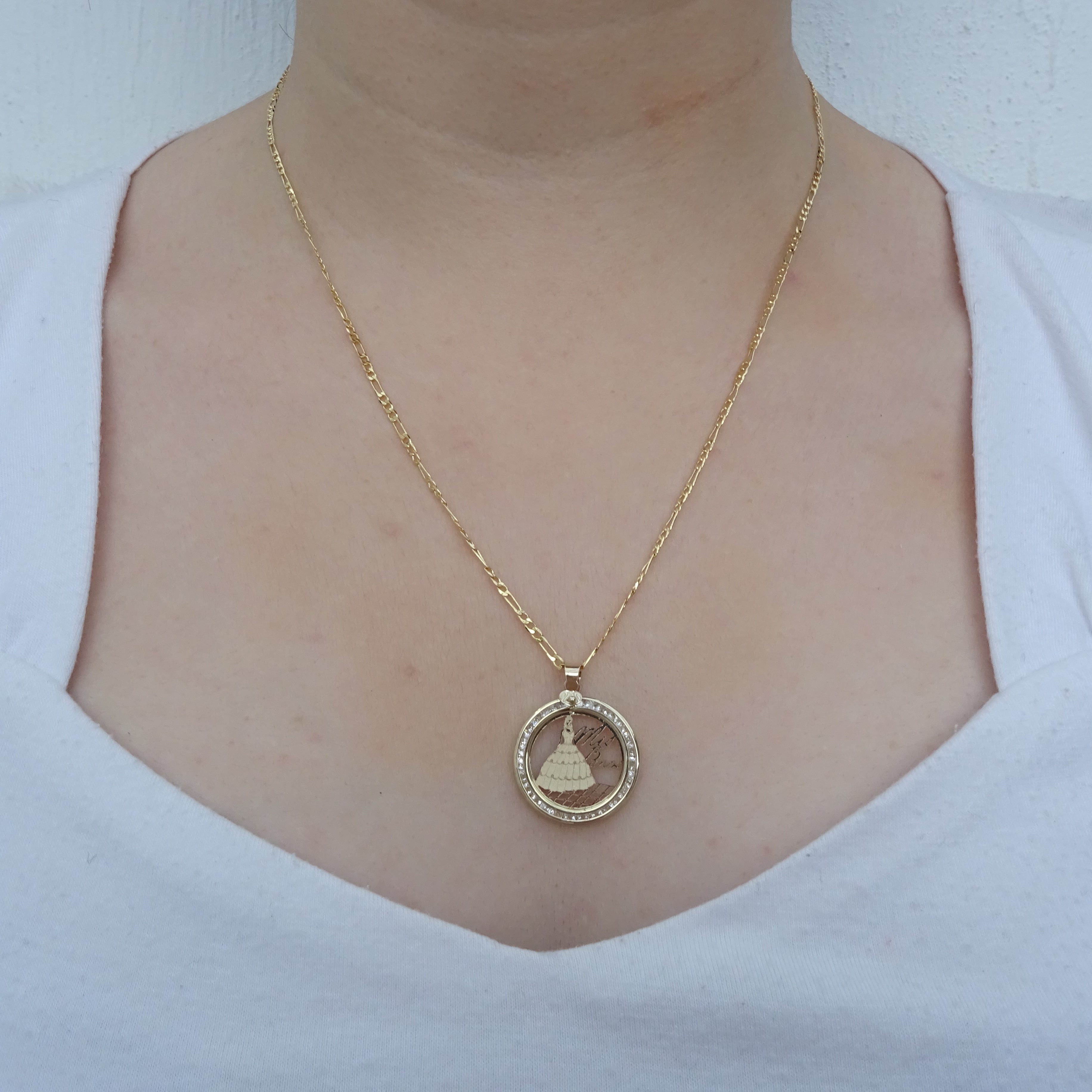 Amor Eterno - Dije XV Años Vestido Largo / Oro 10k + Cadena de Regalo