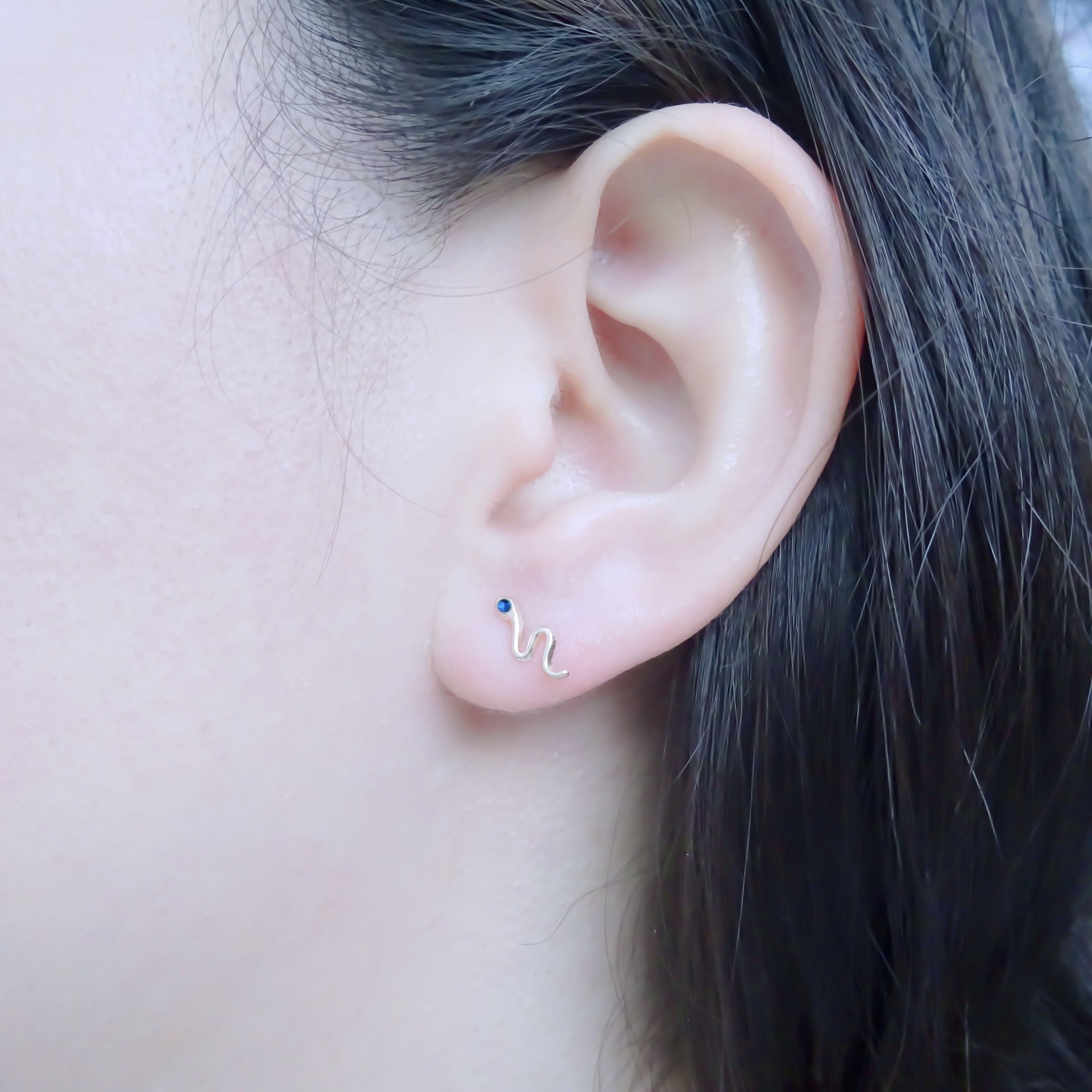 Amor Eterno - Broqueles Serpiente Vibora / Aretes / Oro 10k / Azul