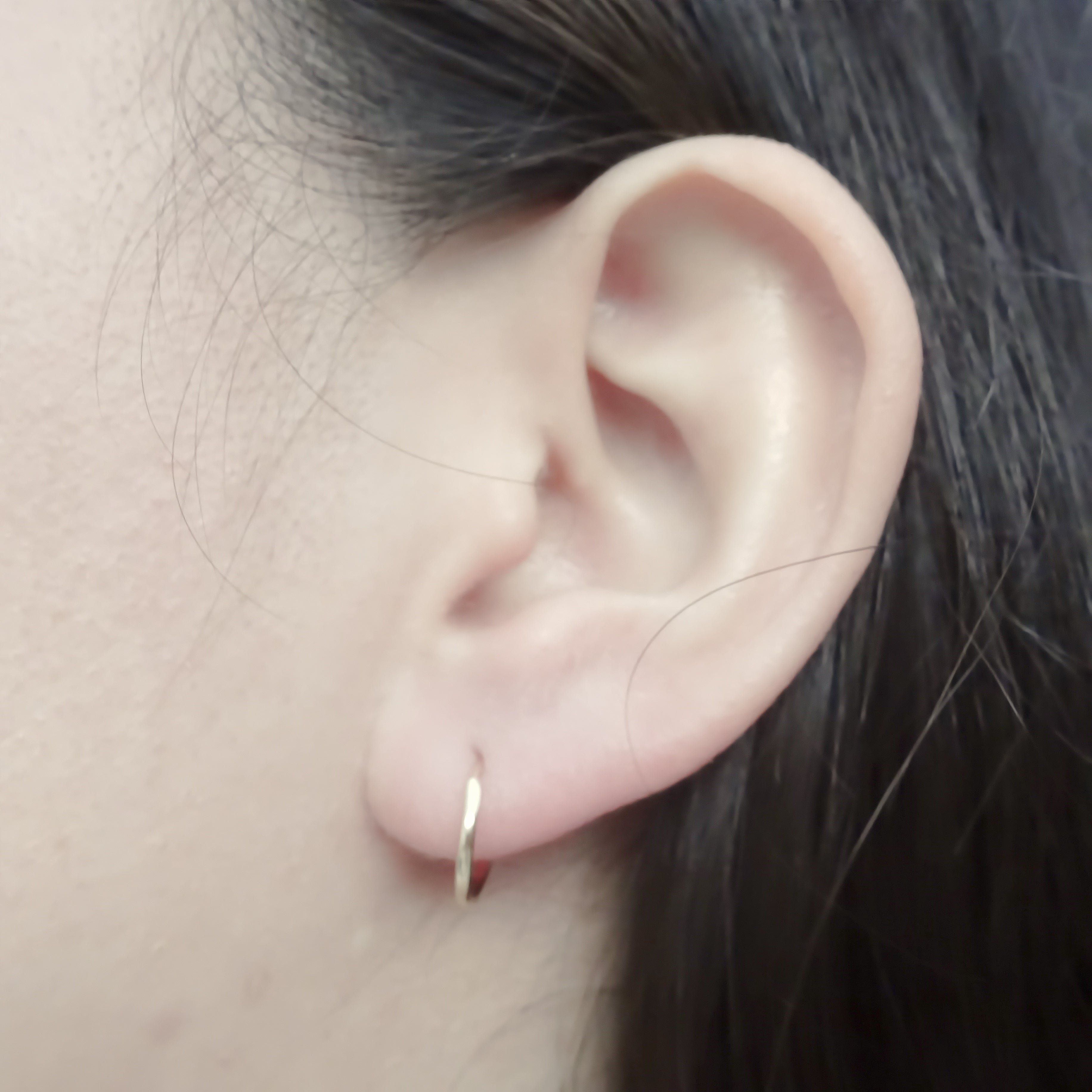 Amor Eterno - Arracadas / Piercing / Facetado 1.1 cm / Oro 10k
