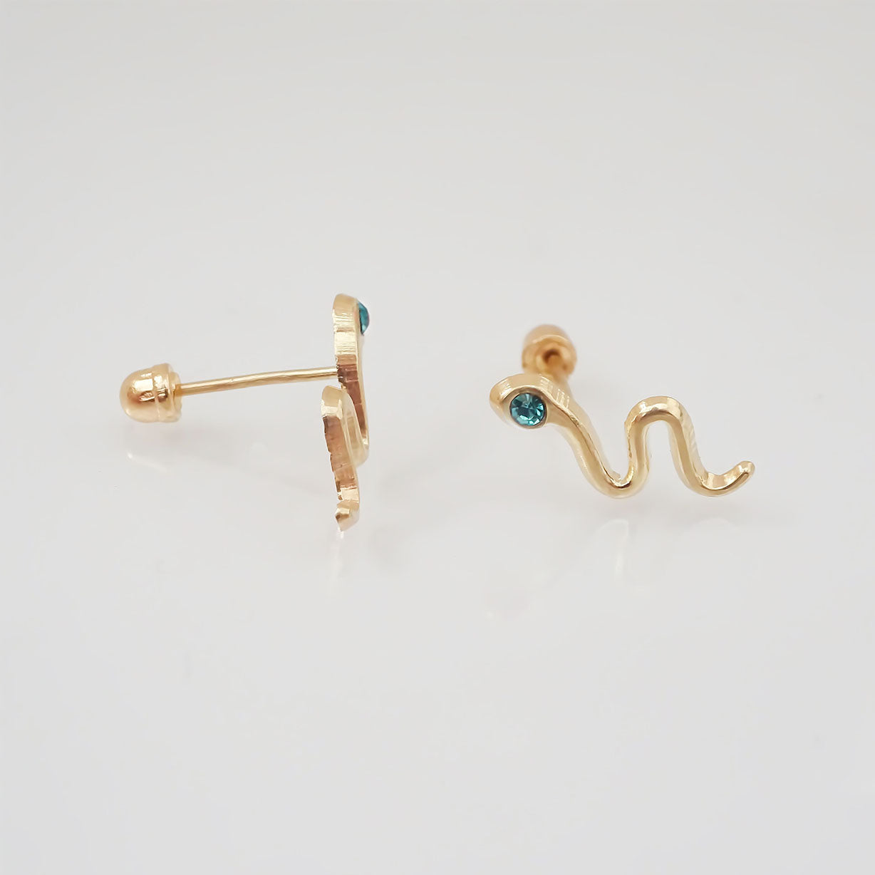 Amor Eterno - Broqueles Serpiente Vibora / Aretes / Oro 10k / Verde