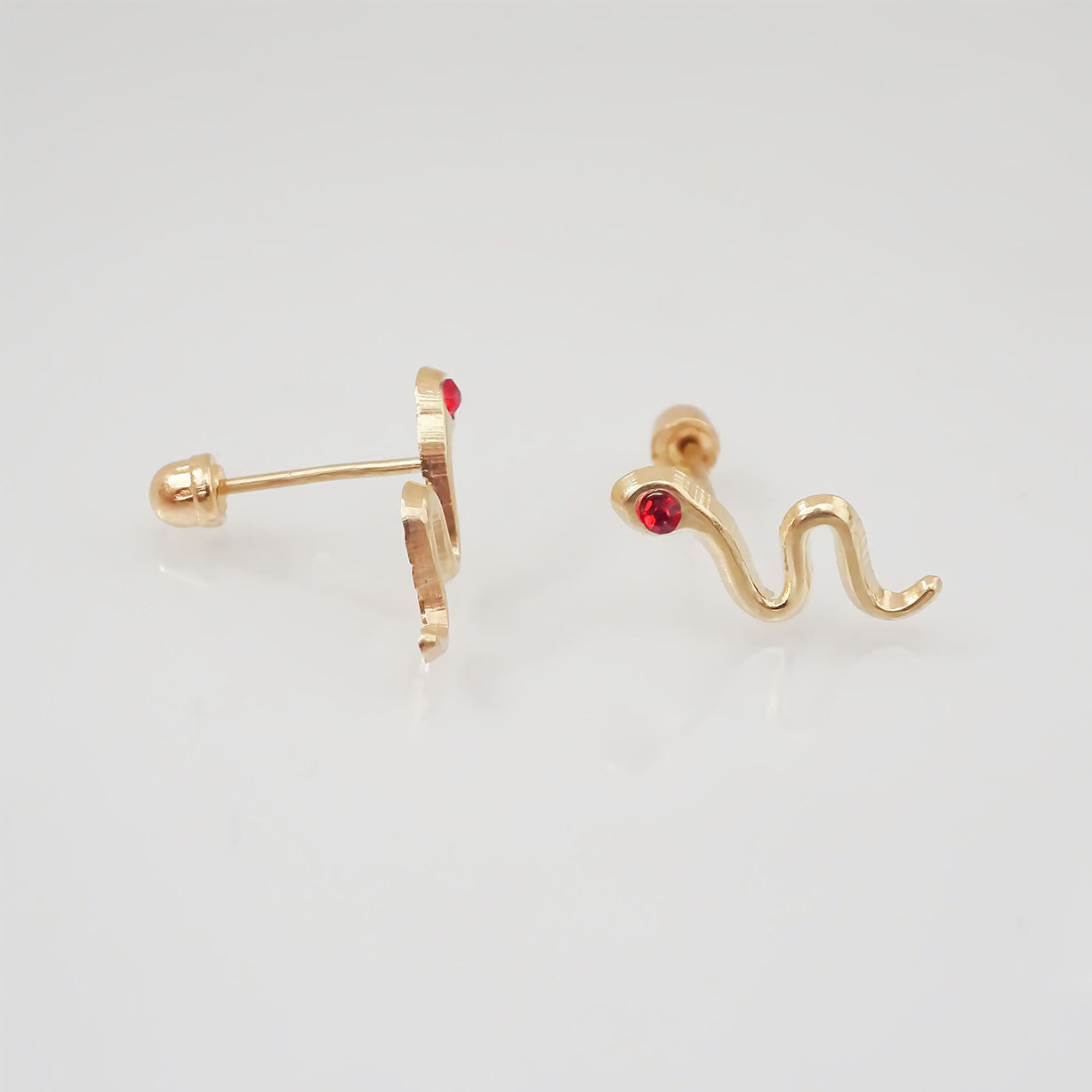 Amor Eterno - Broqueles Serpiente Vibora / Aretes / Oro 10k / Rojo