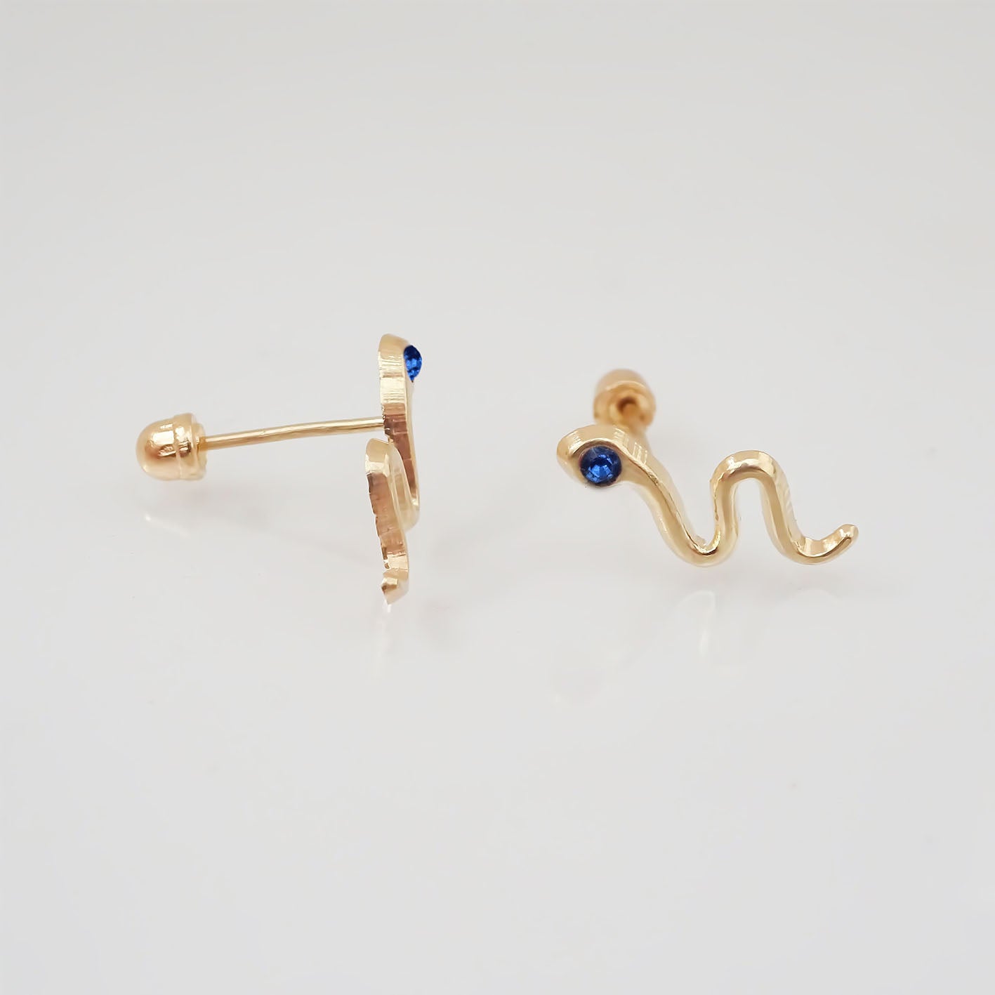 Amor Eterno - Broqueles Serpiente Vibora / Aretes / Oro 10k / Azul