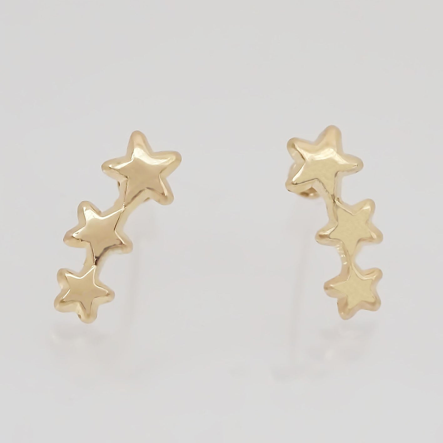 Amor Eterno - Broqueles Estrella Fugaz 3 / Aretes / Oro 10k