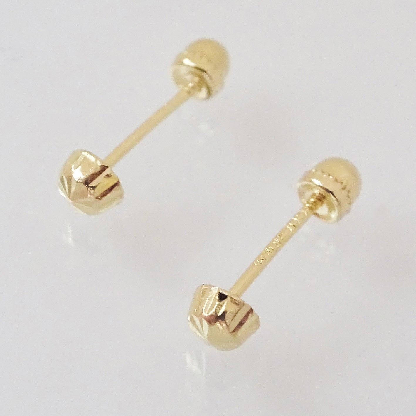 Amor Eterno - Broqueles Hongo Diamantado Bebé Aretes Oro 10k