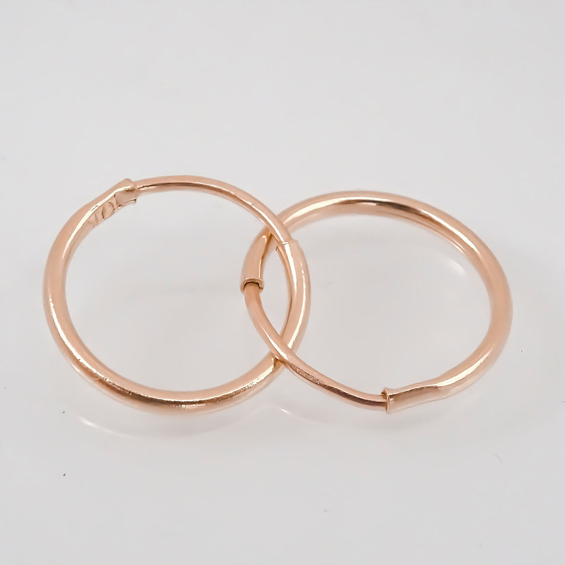 Amor Eterno - Arracadas / Piercing / Aretes / Oro 10k / 7mm / Rosa