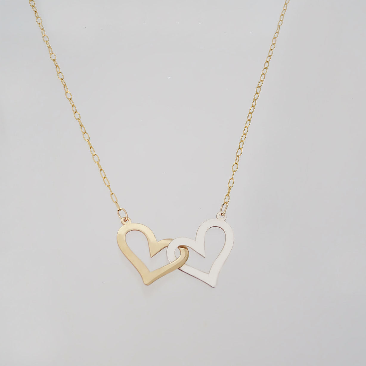 Amor Eterno - Gargantilla Corazones / 2 Oros Sólido 10k